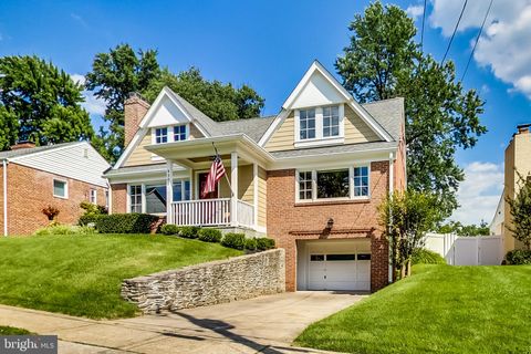 Photo of 4506 WOODFIELD RD, KENSINGTON, MD 20895 (MLS # MDMC2100094) Photo of 4506 WOODFIELD RD, KENSINGTON, MD 20895 (MLS # MDMC2100094)