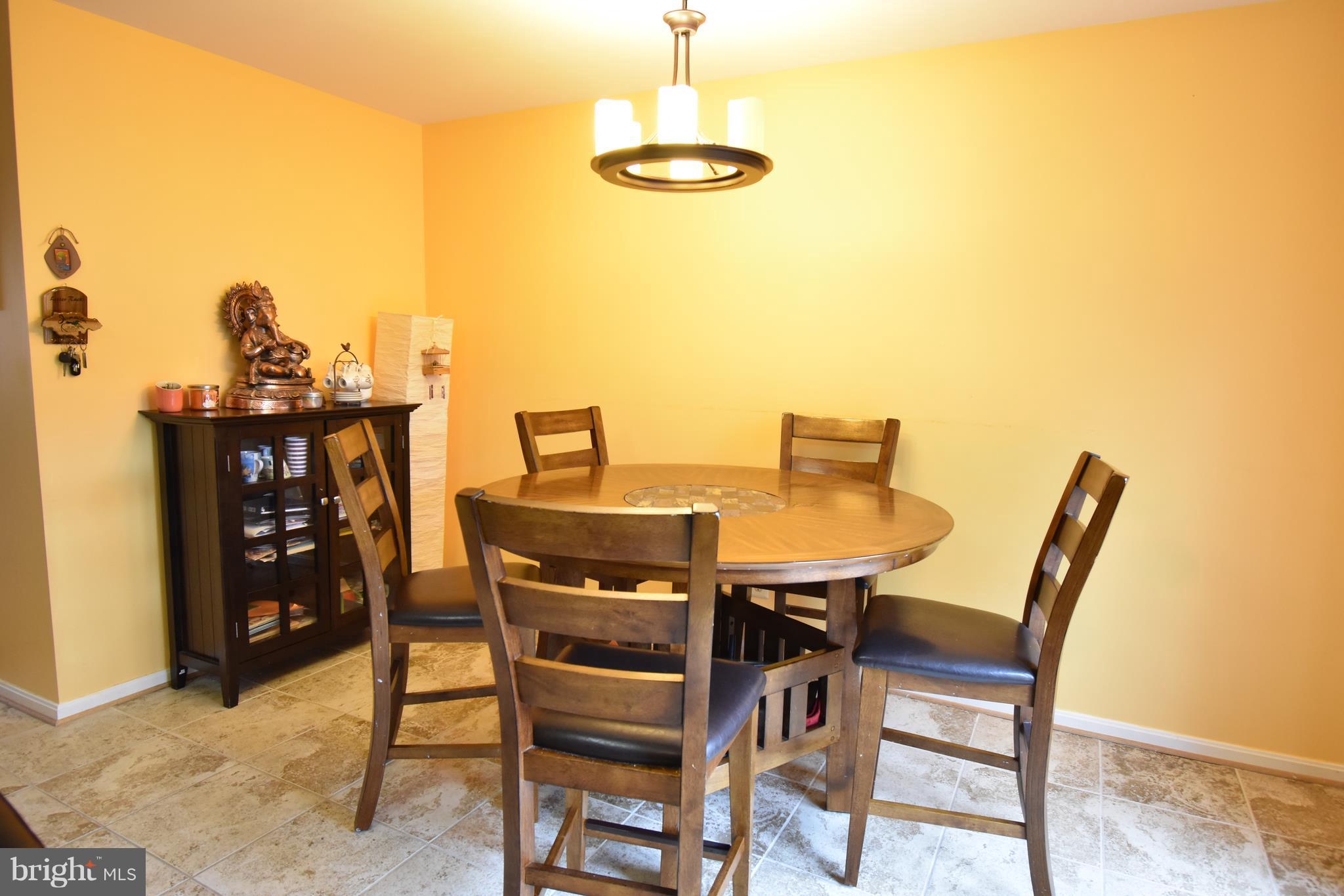 HUNTERS RUN - Residential Lease