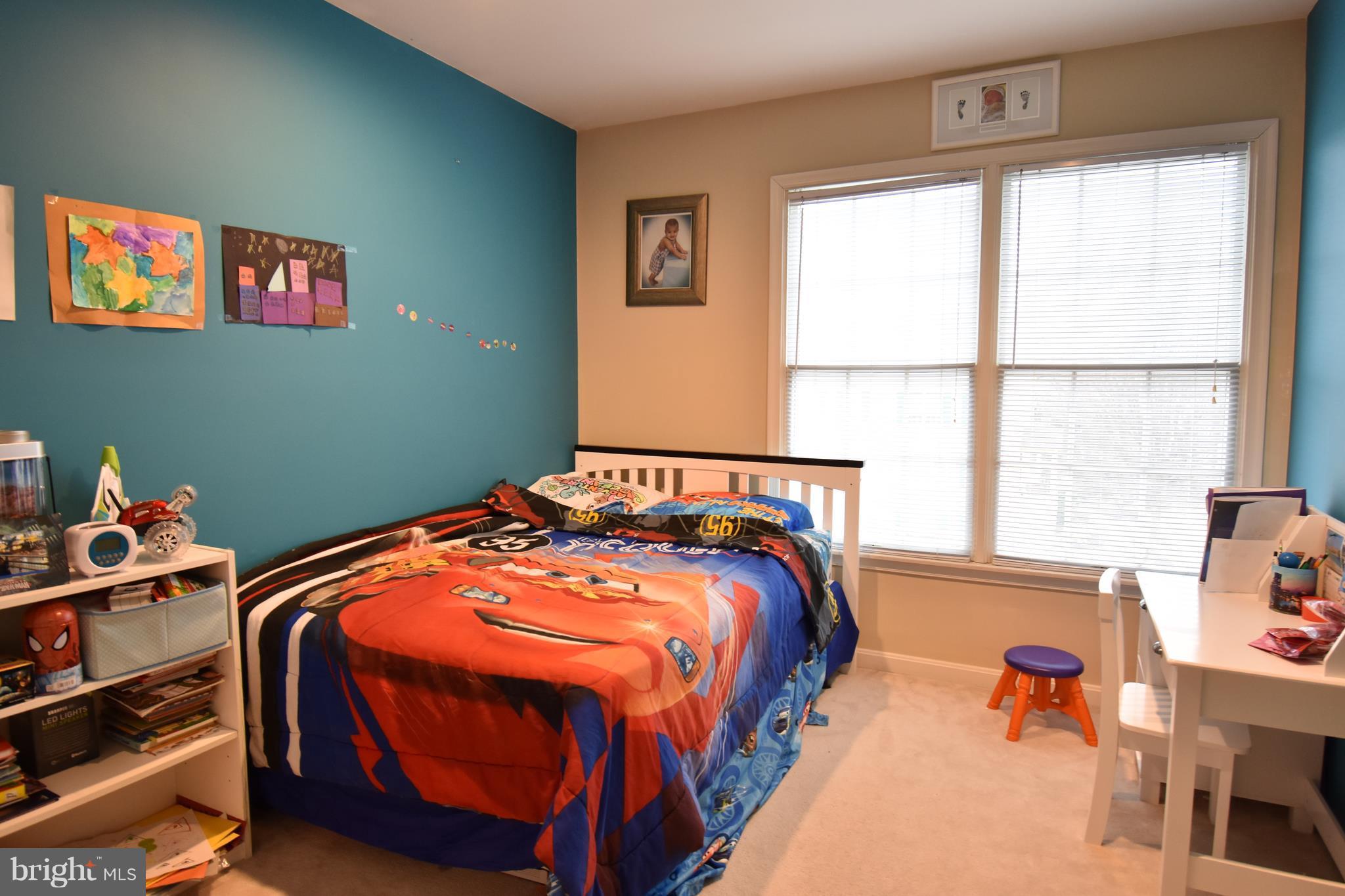 HUNTERS RUN - Residential Lease