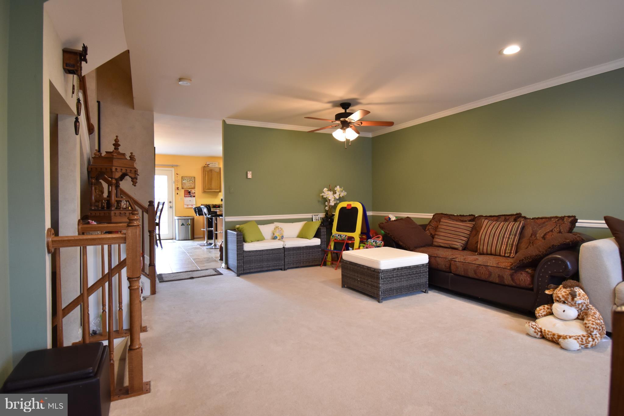 HUNTERS RUN - Residential Lease