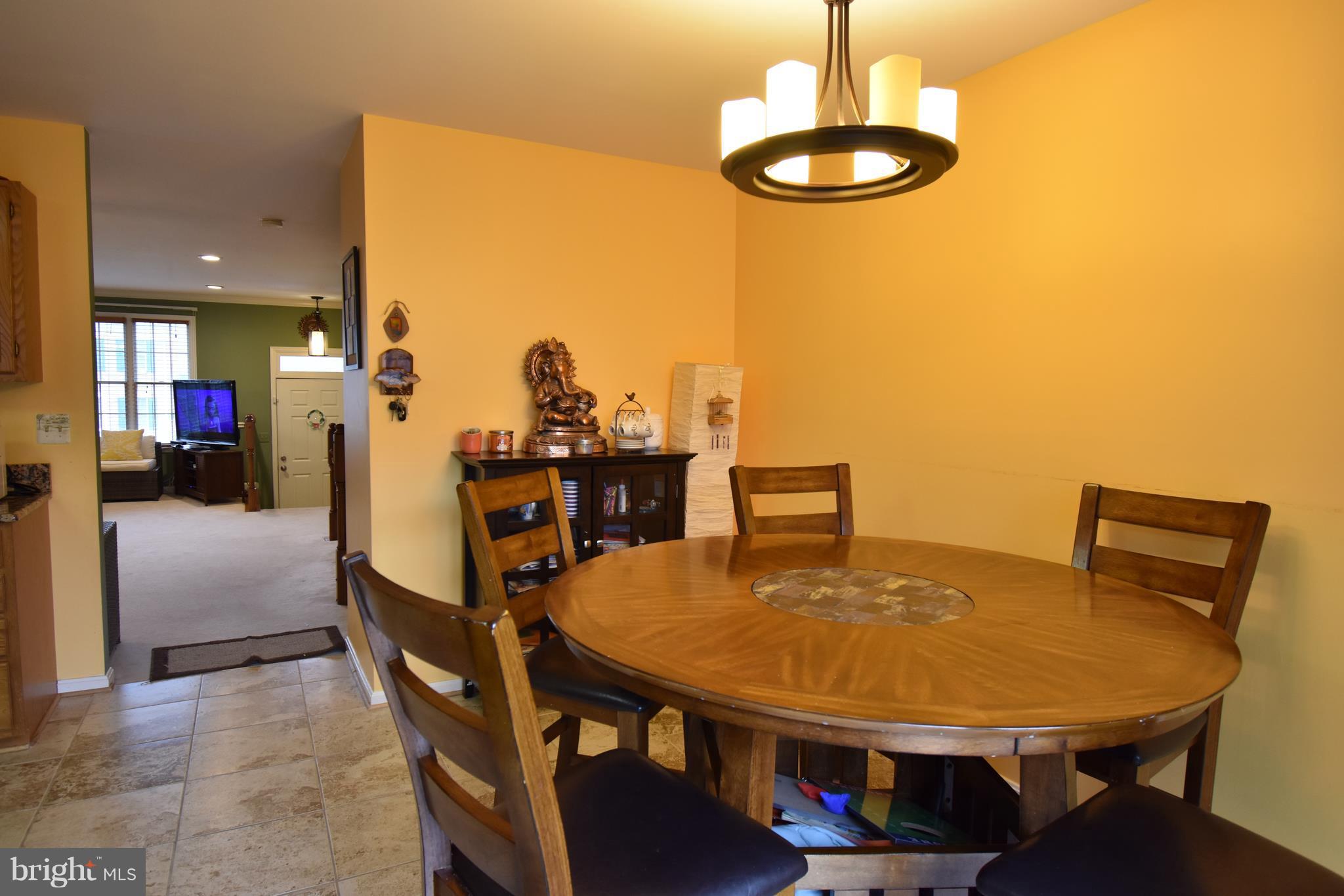 HUNTERS RUN - Residential Lease