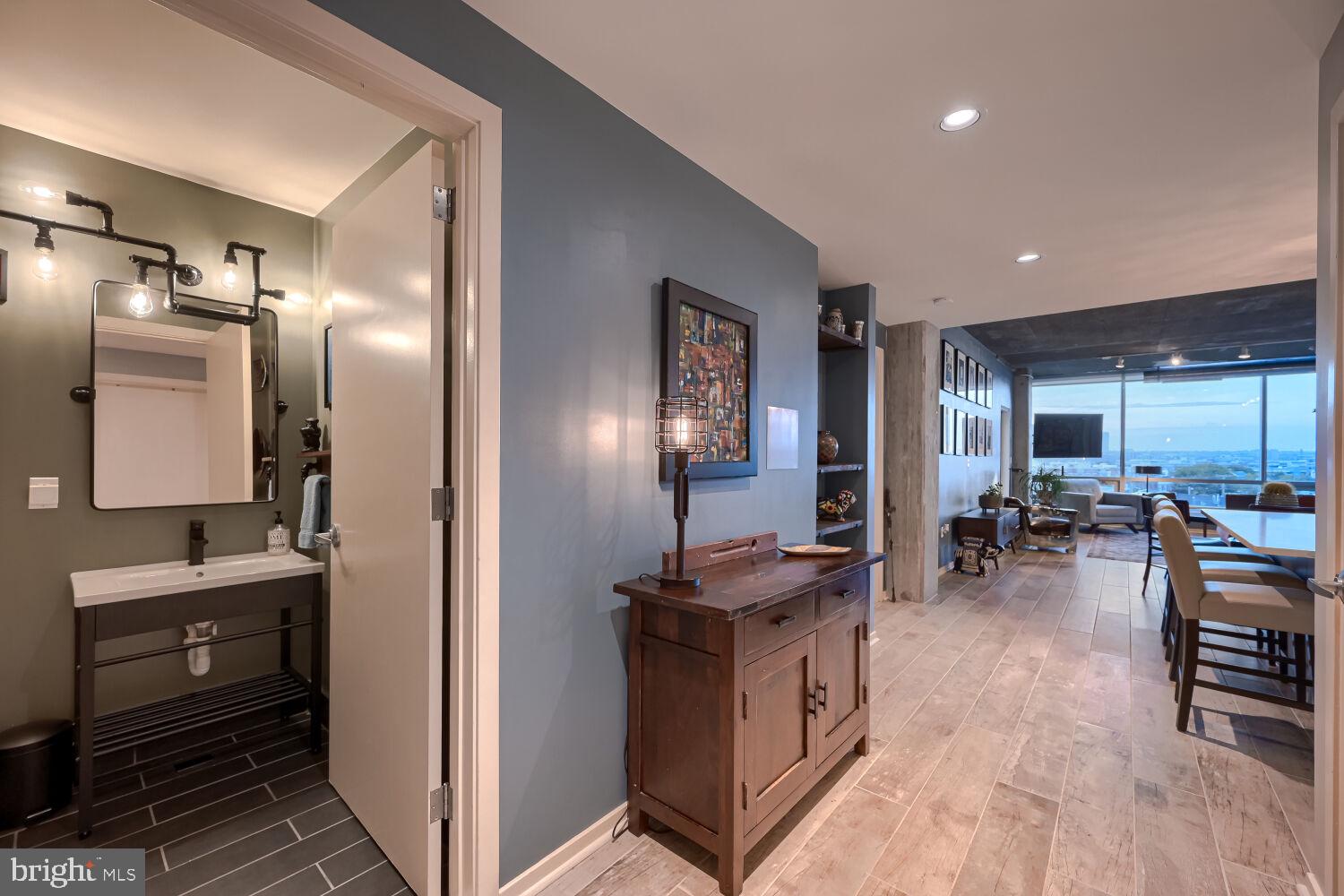 1200 STEUART STREET 528