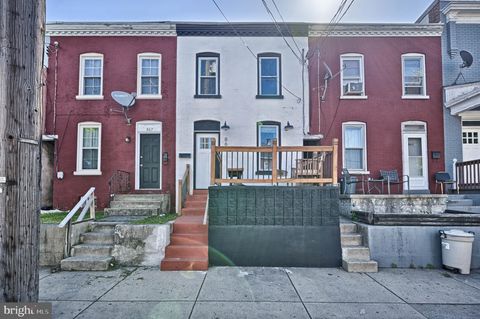 Photo of 865 N Prince Street, LANCASTER, PA 17603 (MLS # PALA2074028)