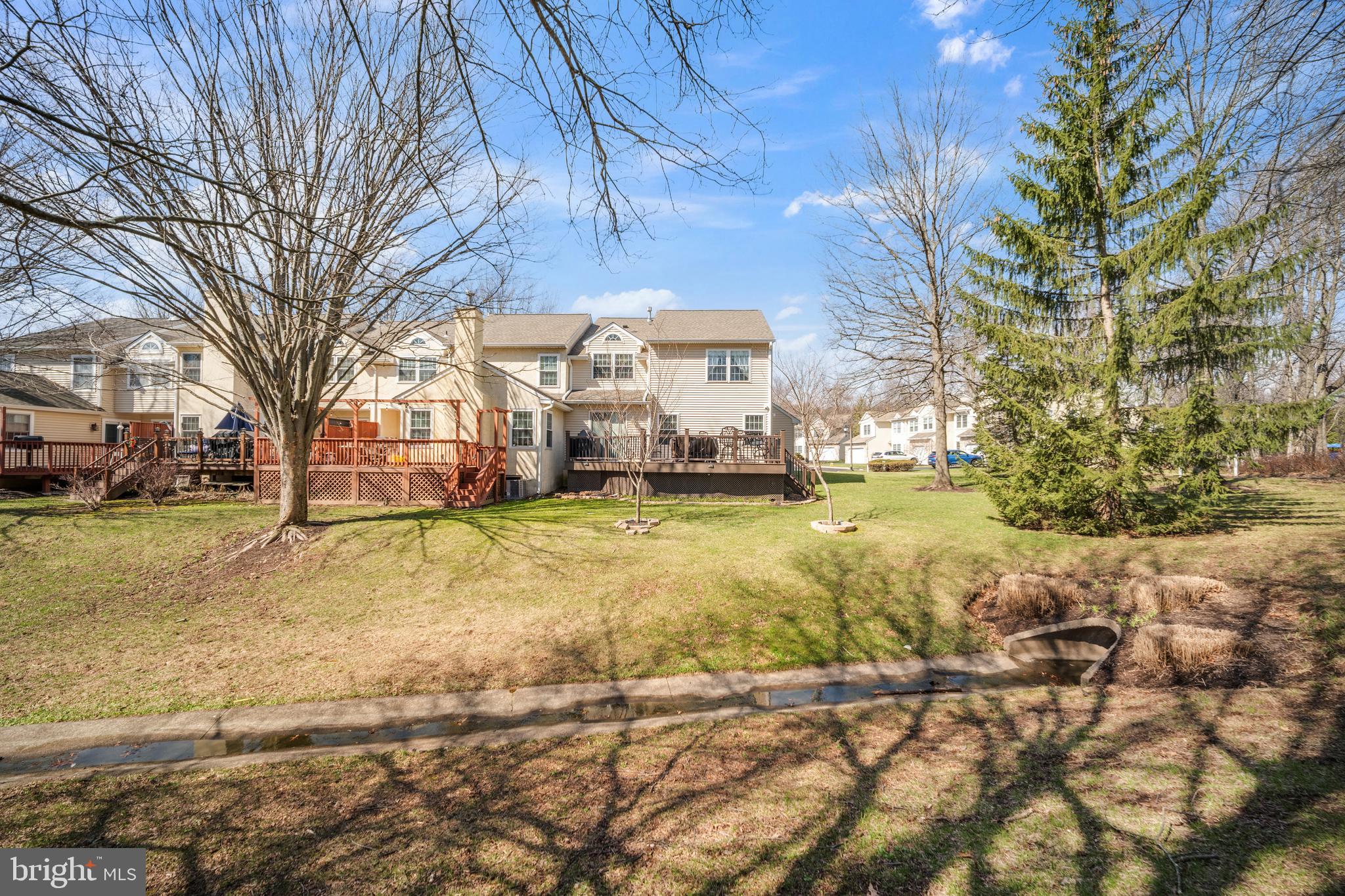 SPRINGHOUSE WOODS - Residential