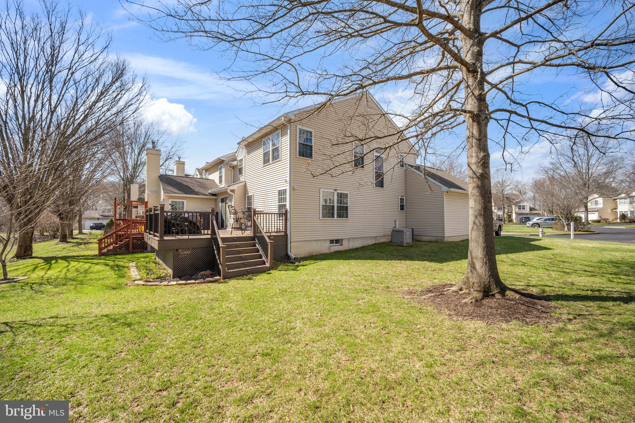 SPRINGHOUSE WOODS - Residential