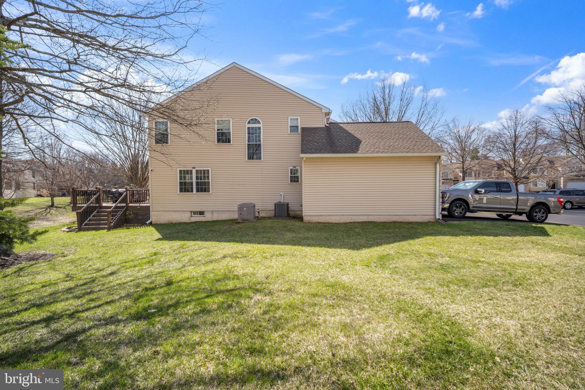 SPRINGHOUSE WOODS - Residential