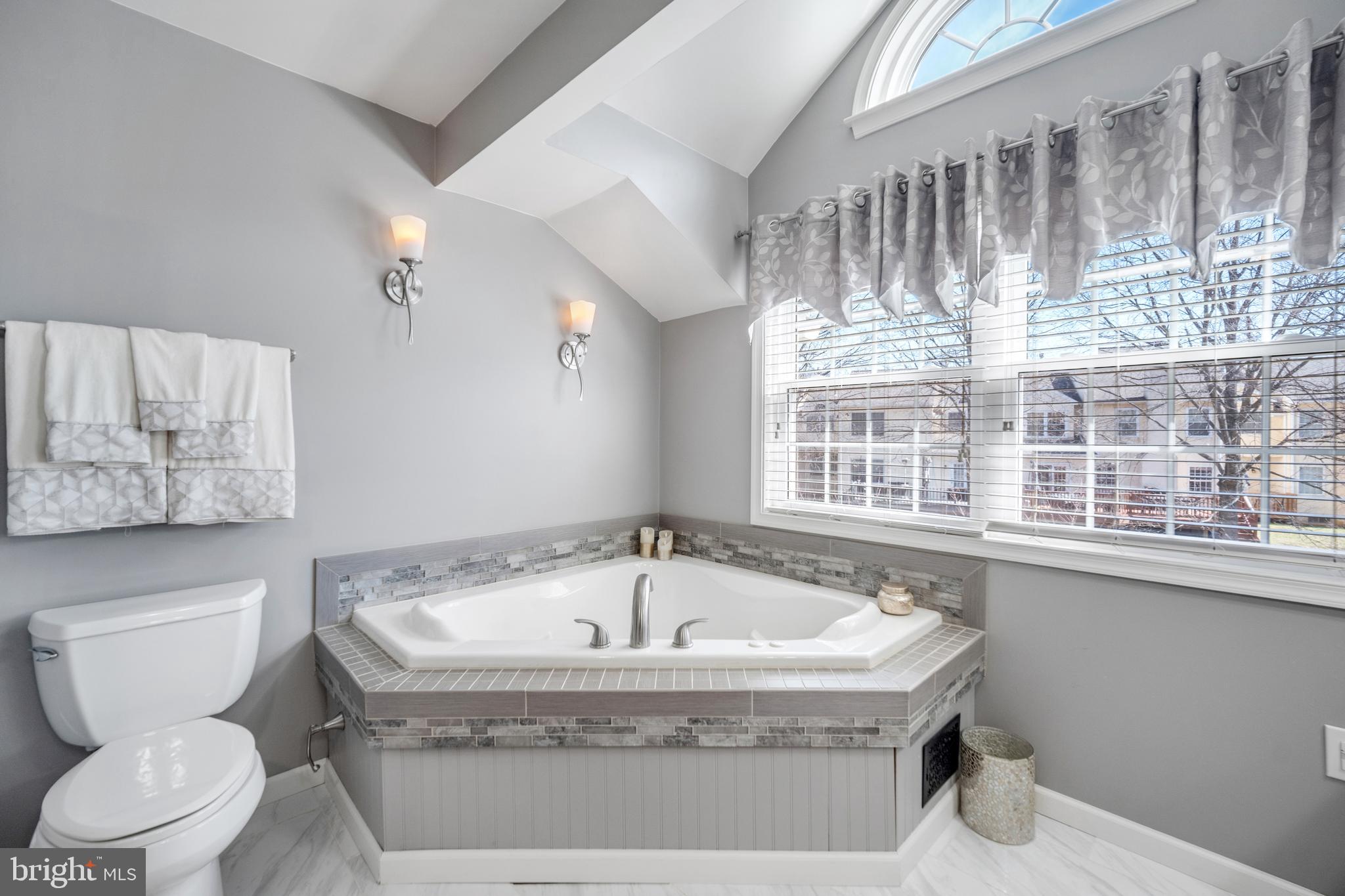 SPRINGHOUSE WOODS - Residential