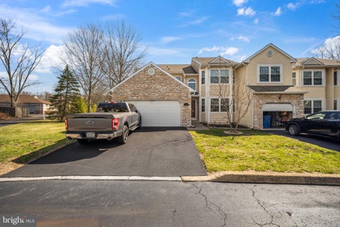 Townhouse For Sale - 721 Locust Lane<br/> AMBLER, PA 19002
