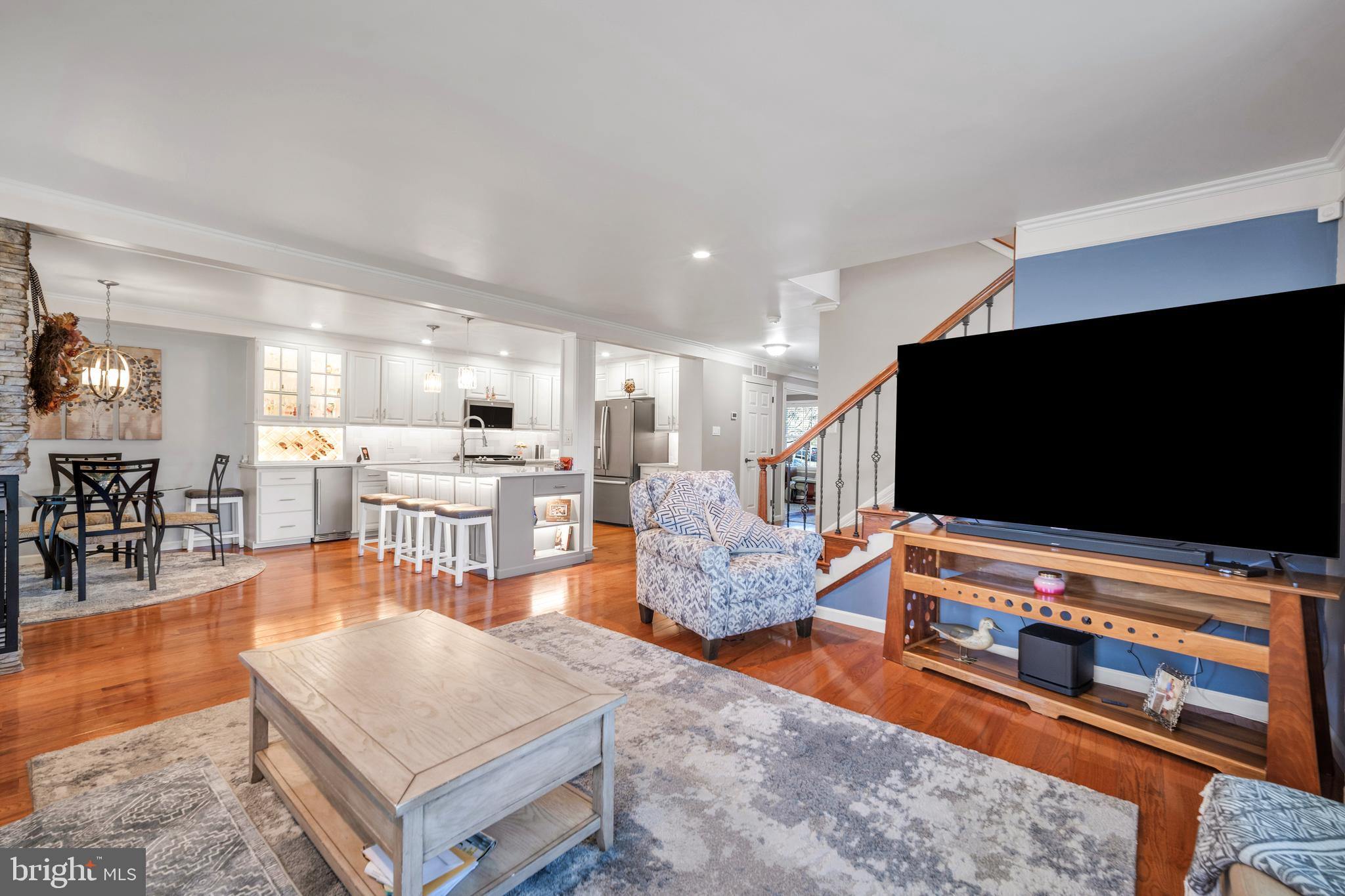 SPRINGHOUSE WOODS - Residential