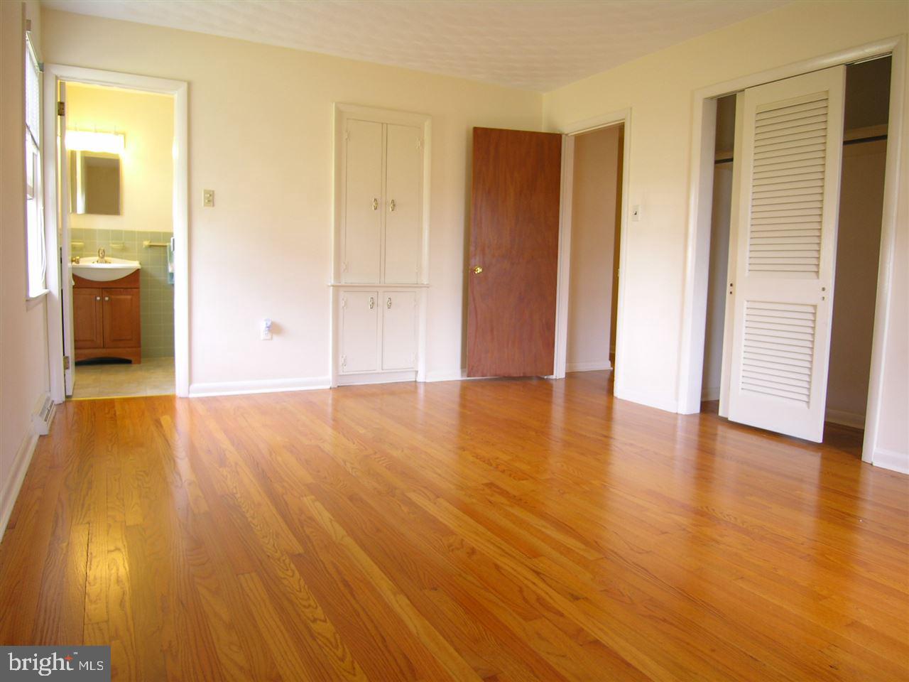 PLEASUREVILLE - Residential