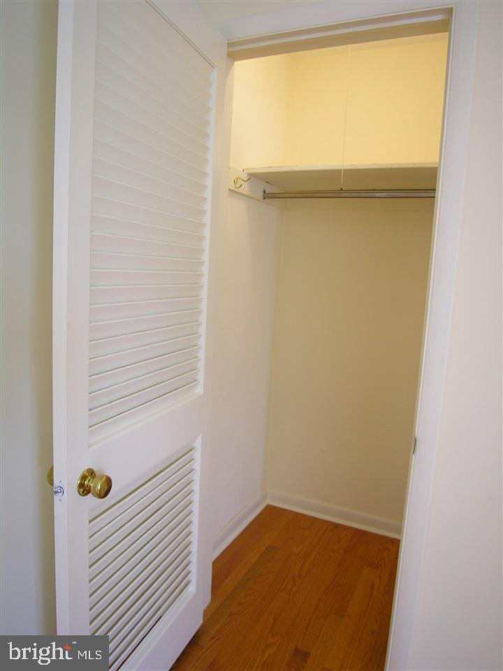 PLEASUREVILLE - Residential