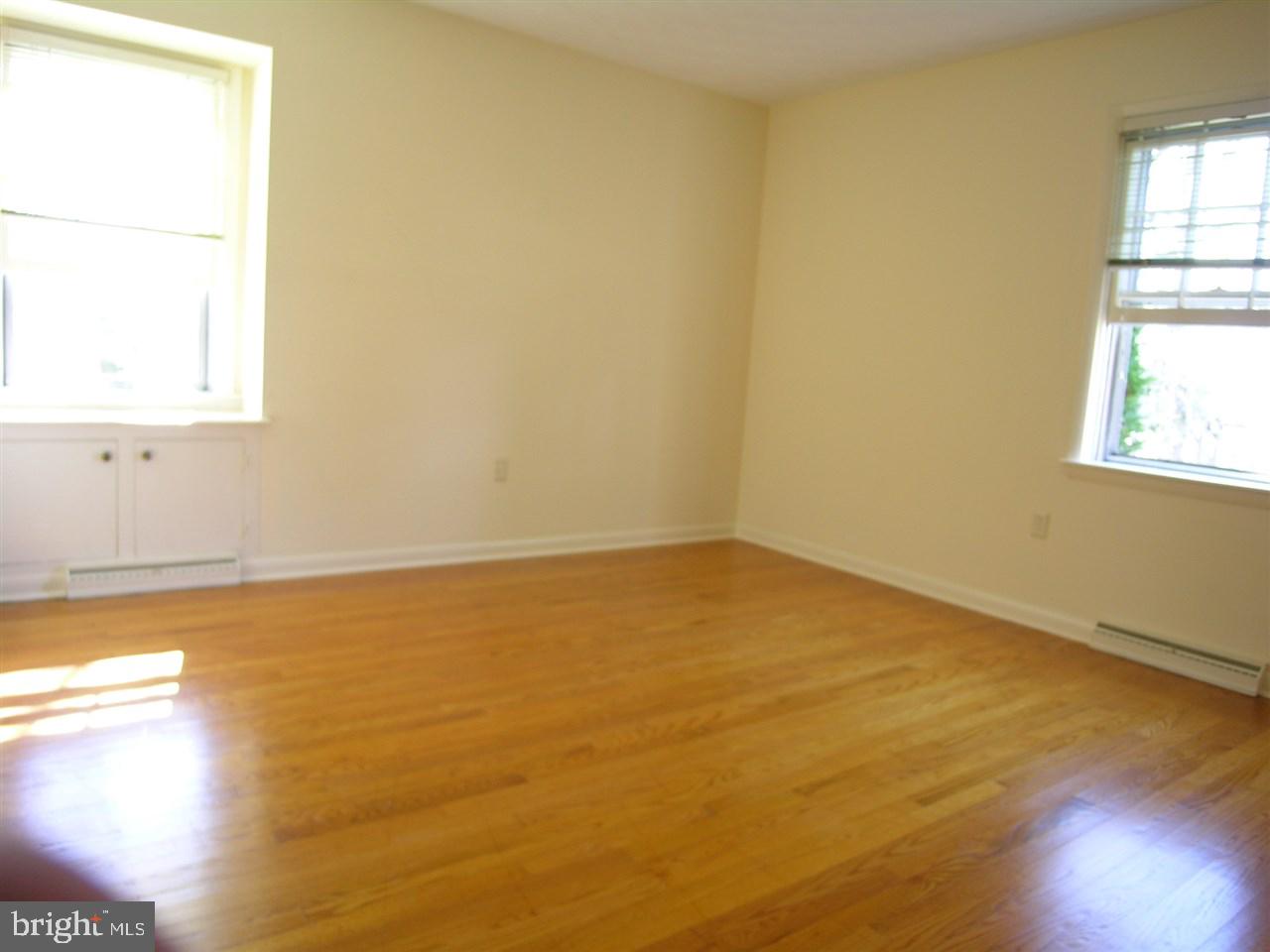 PLEASUREVILLE - Residential