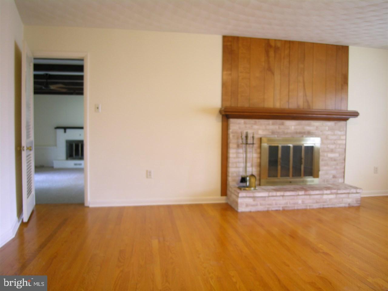 PLEASUREVILLE - Residential