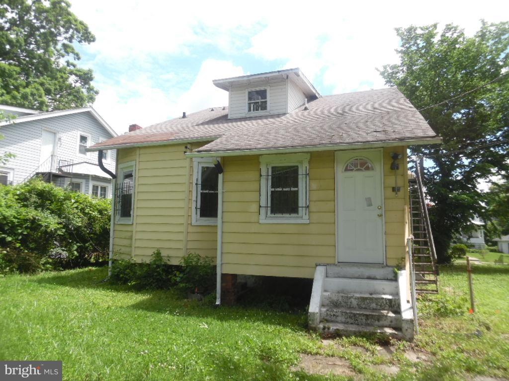 GARWYN OAKS - Residential