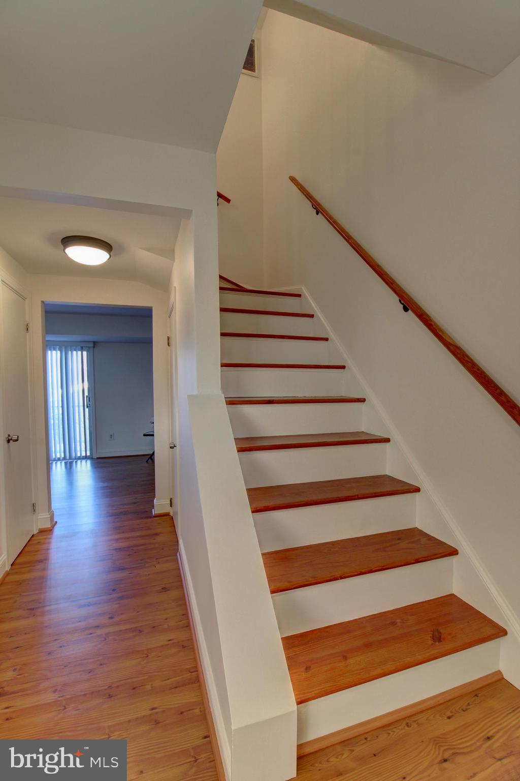 LEEDS SQUARE - Residential