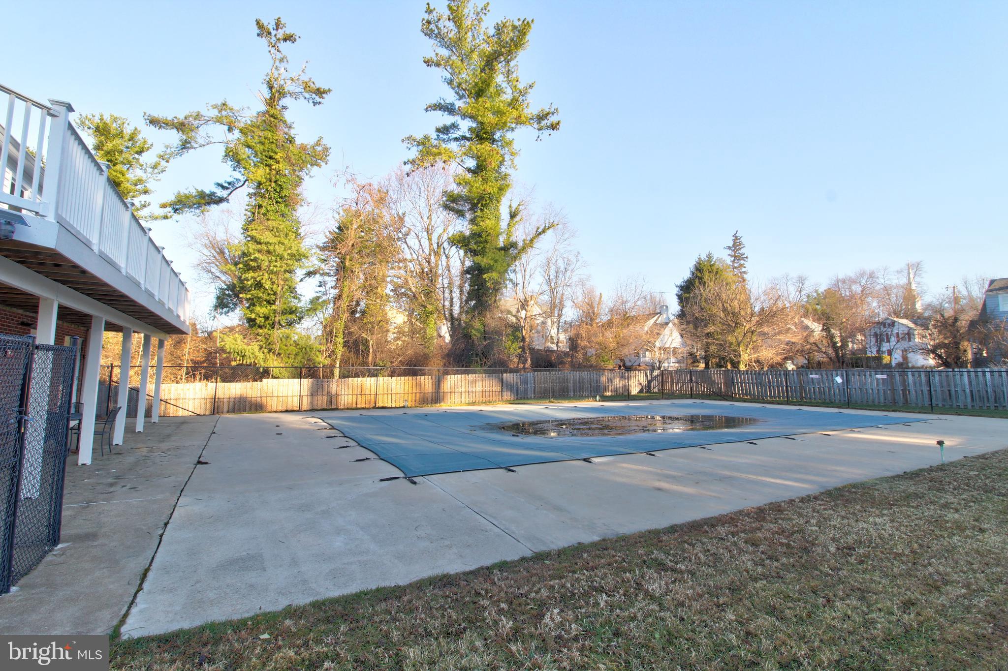 LEEDS SQUARE - Residential