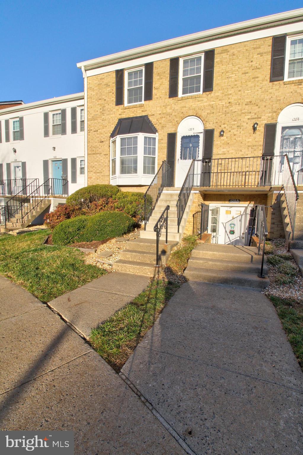 LEEDS SQUARE - Residential