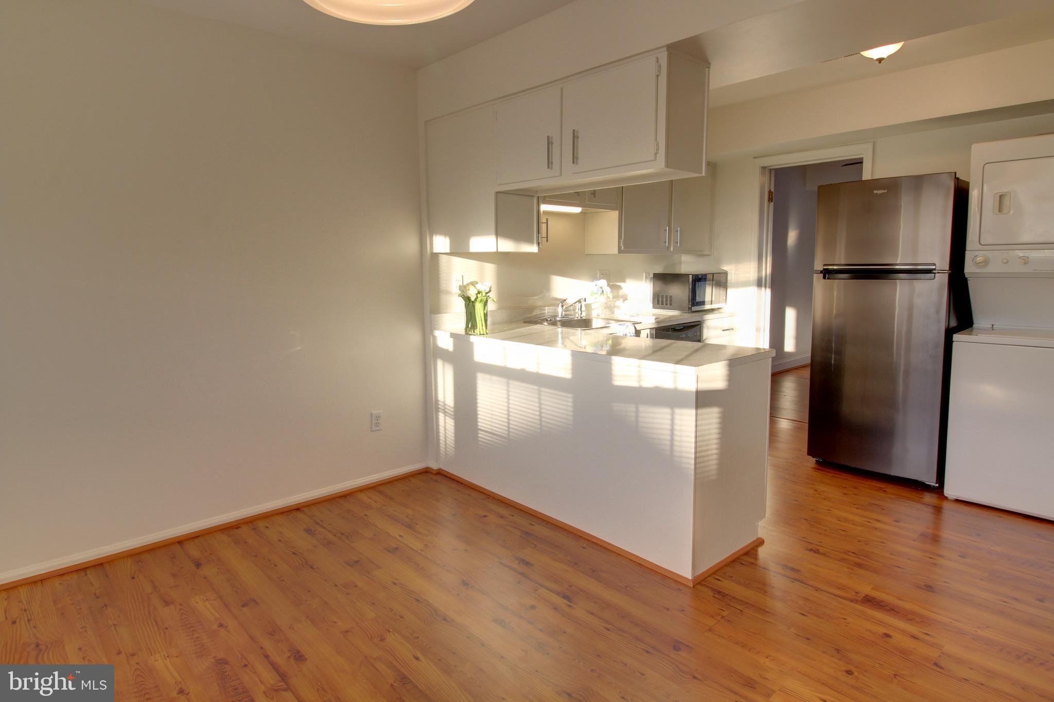 128 FAIRFIELD STREET B