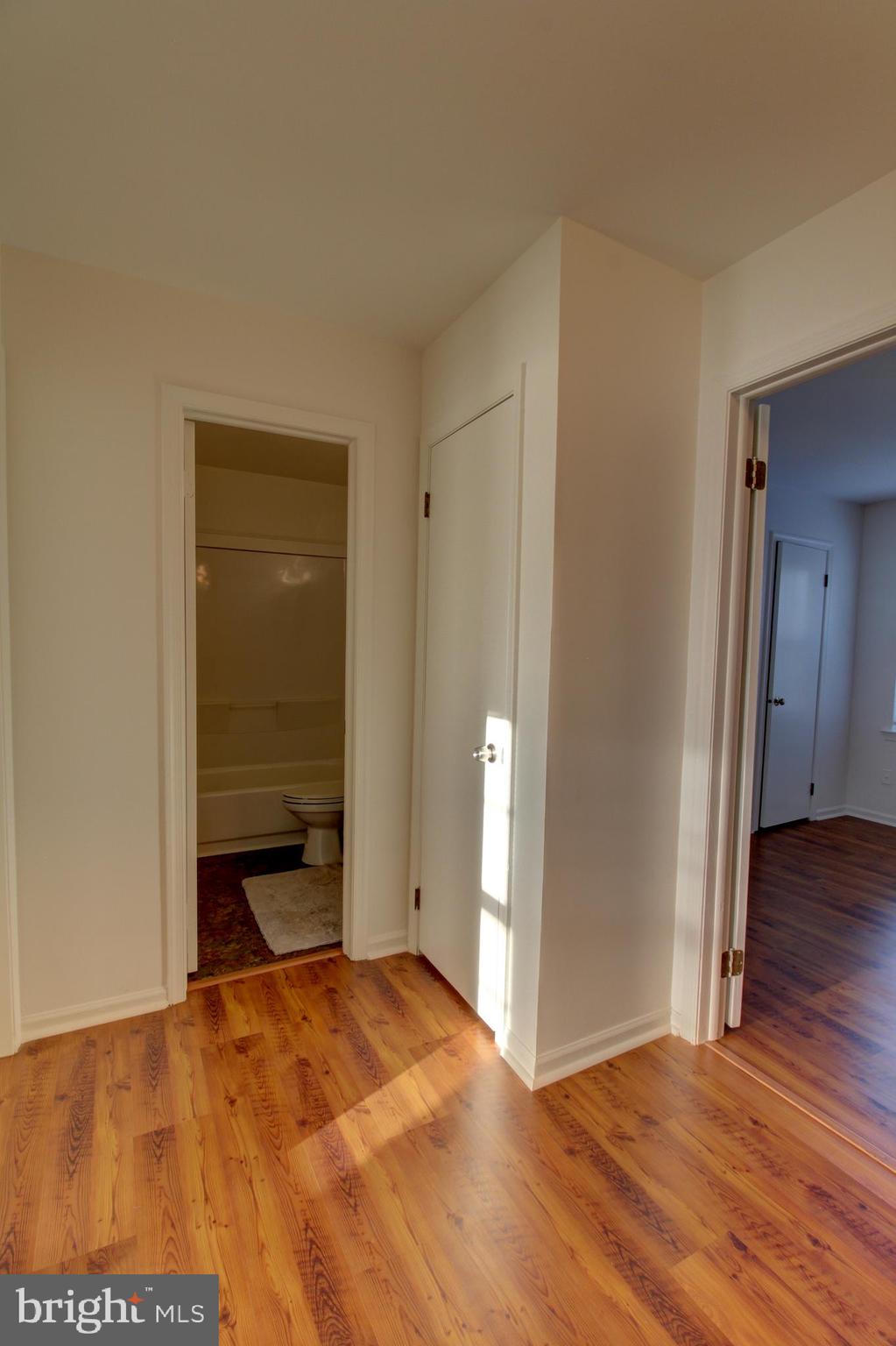 LEEDS SQUARE - Residential