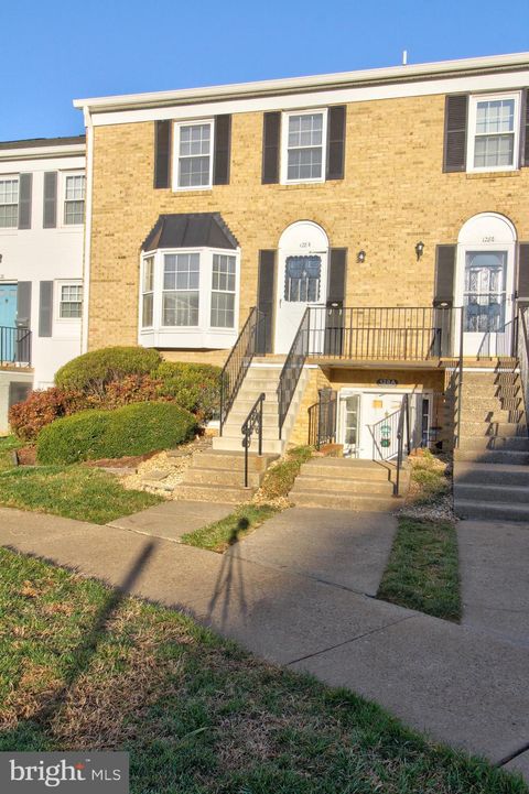 Photo of 128 Fairfield Street #B, WARRENTON, VA 20186 (MLS # VAFQ2020844)