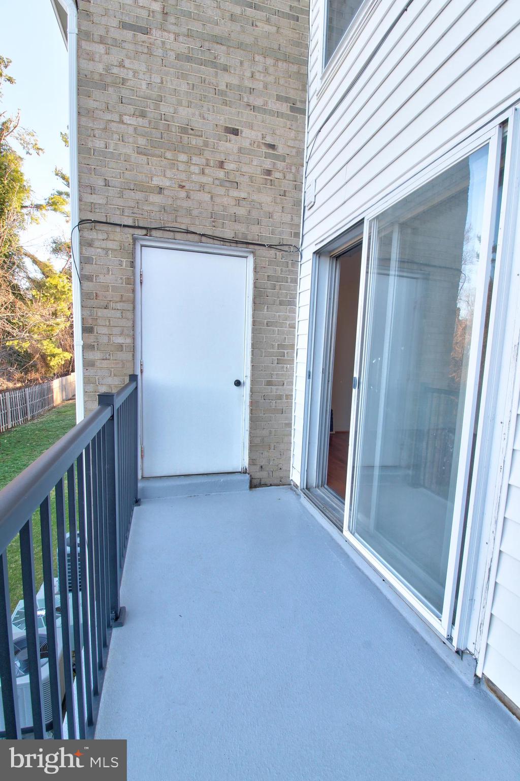 LEEDS SQUARE - Residential