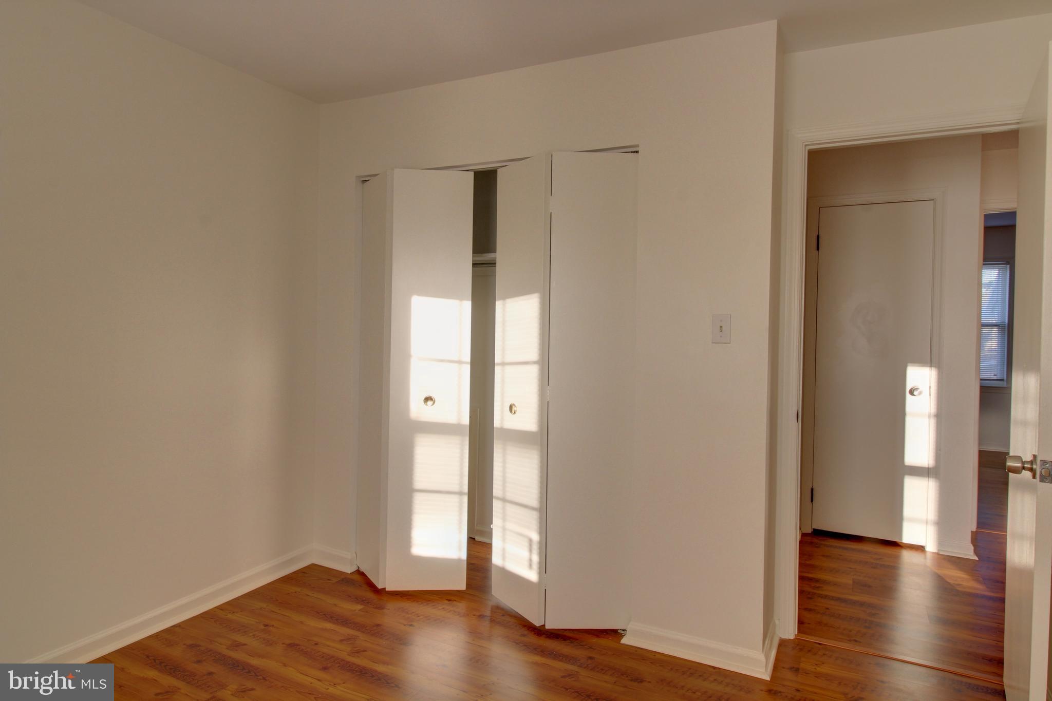 LEEDS SQUARE - Residential