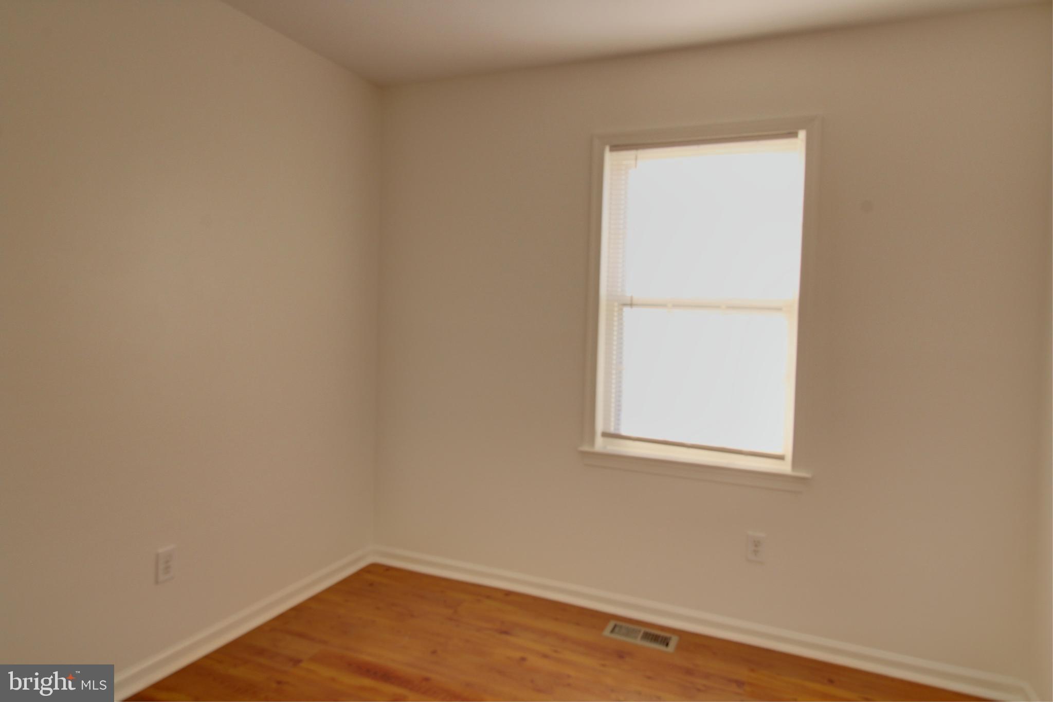 LEEDS SQUARE - Residential