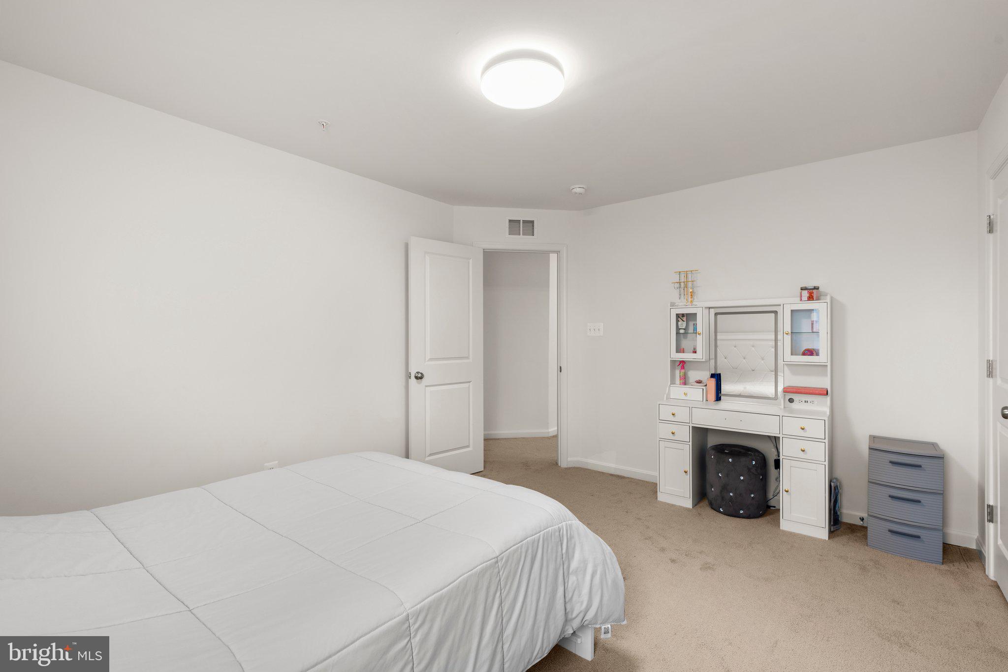 EDGEMERE/SPARROWS POINT - Residential