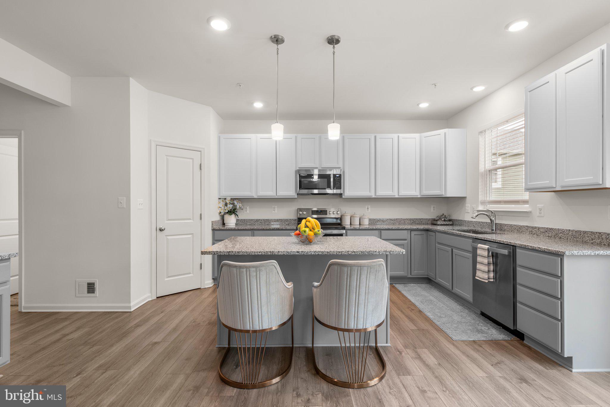 EDGEMERE/SPARROWS POINT - Residential