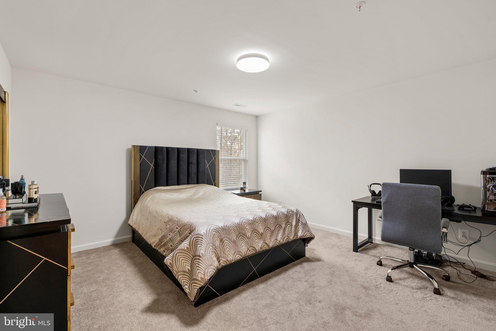 EDGEMERE/SPARROWS POINT - Residential