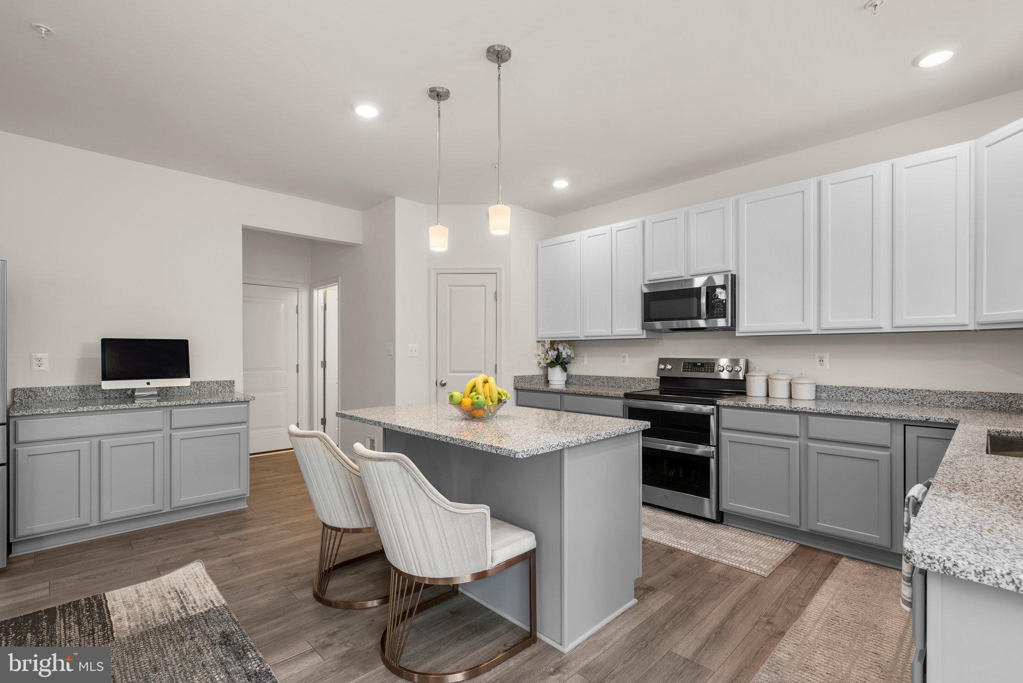 EDGEMERE/SPARROWS POINT - Residential