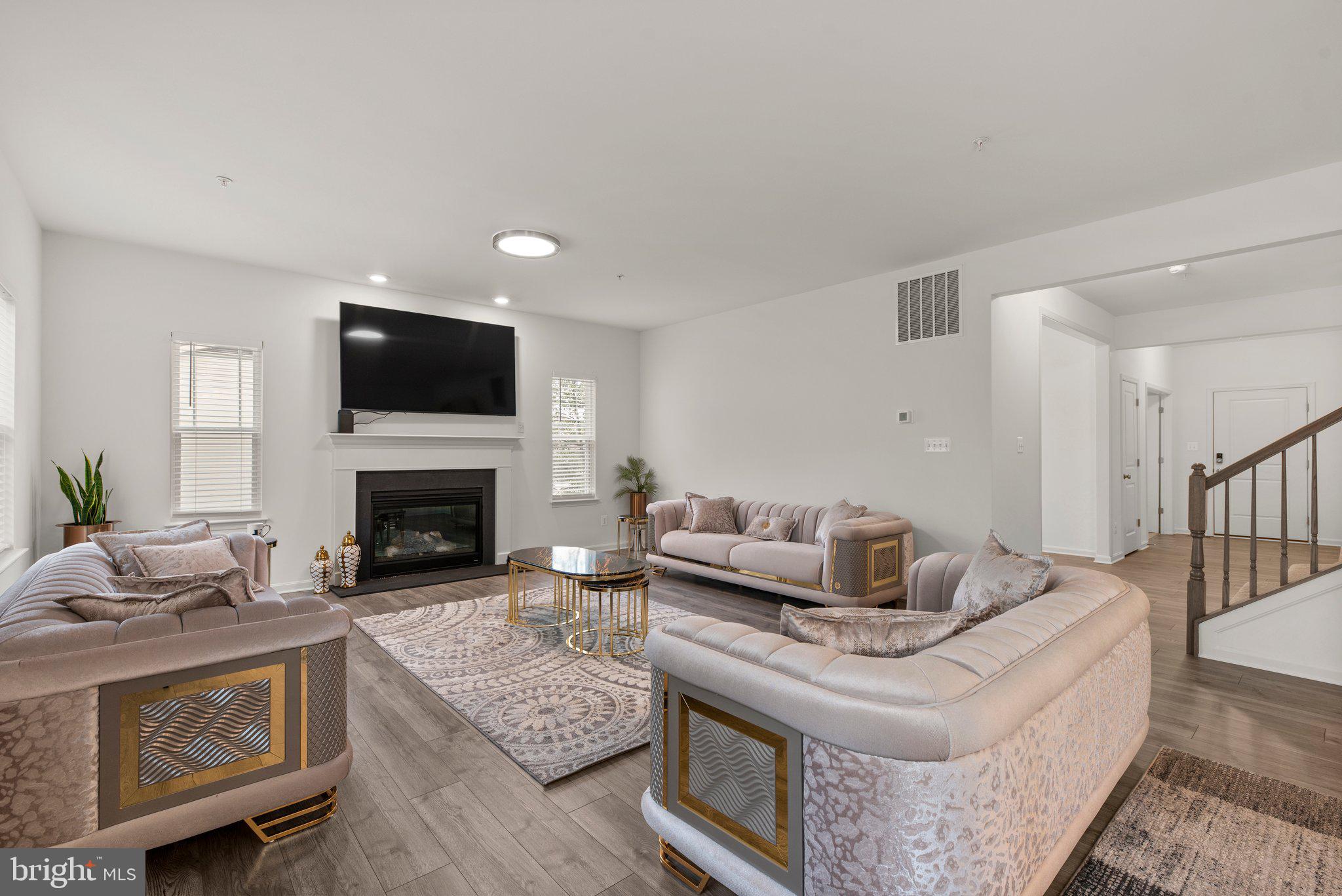 EDGEMERE/SPARROWS POINT - Residential