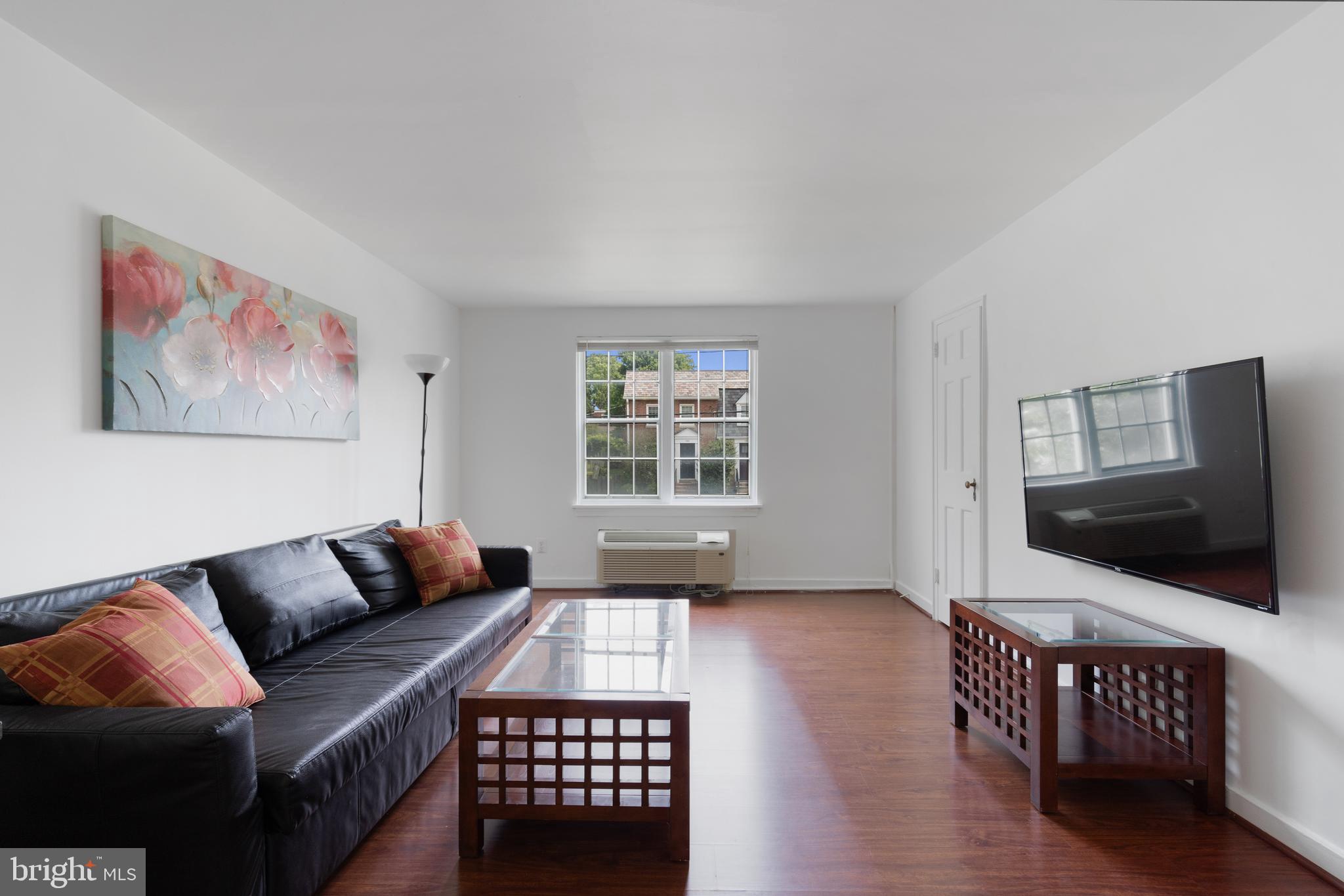 211 E GLEBE ROAD C