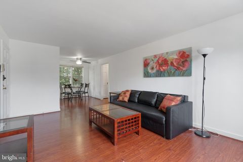 211 E GLEBE ROAD C ALEXANDRIA VA 22305