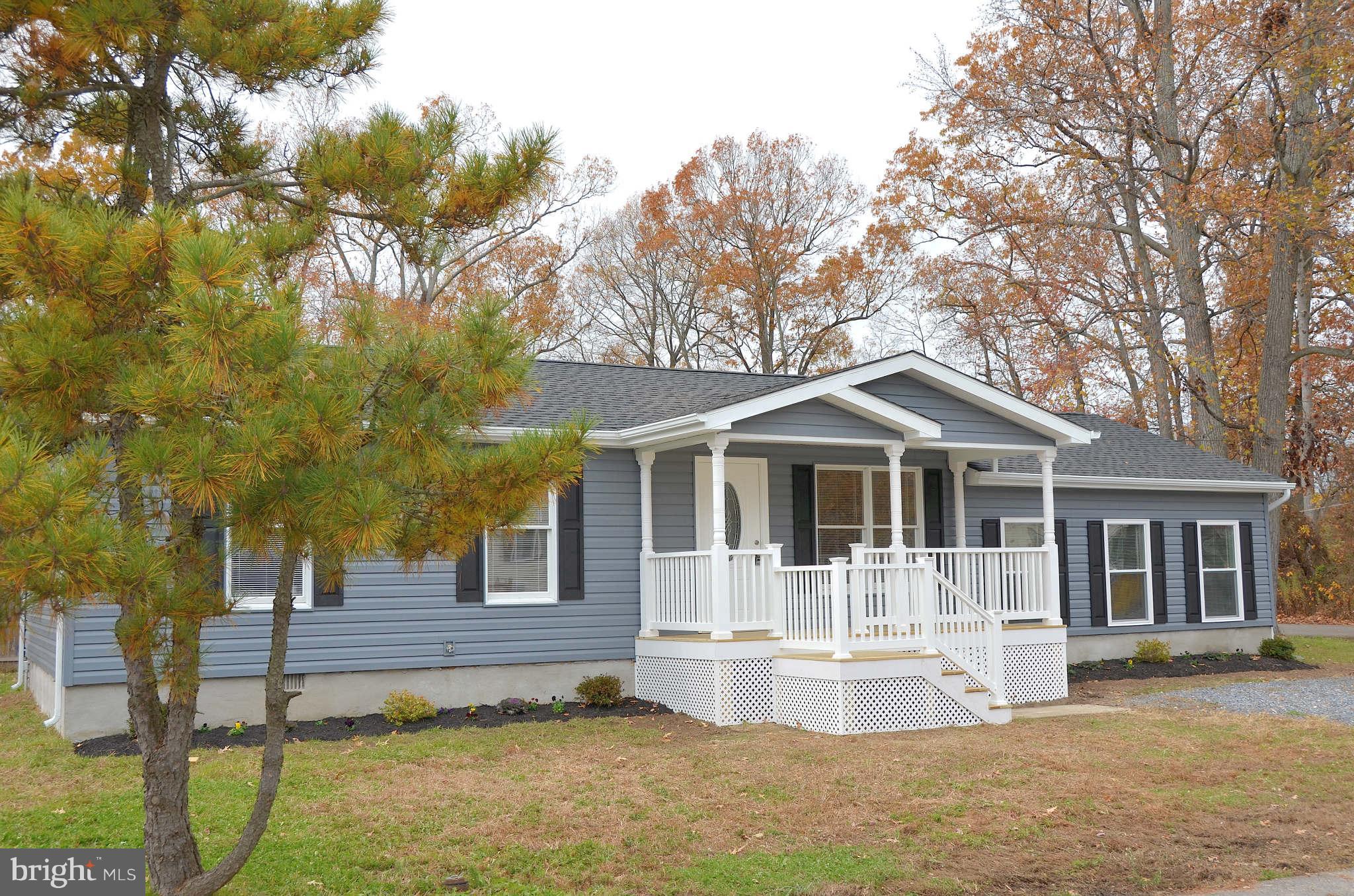 CEDARHURST ON THE BAY - Residential