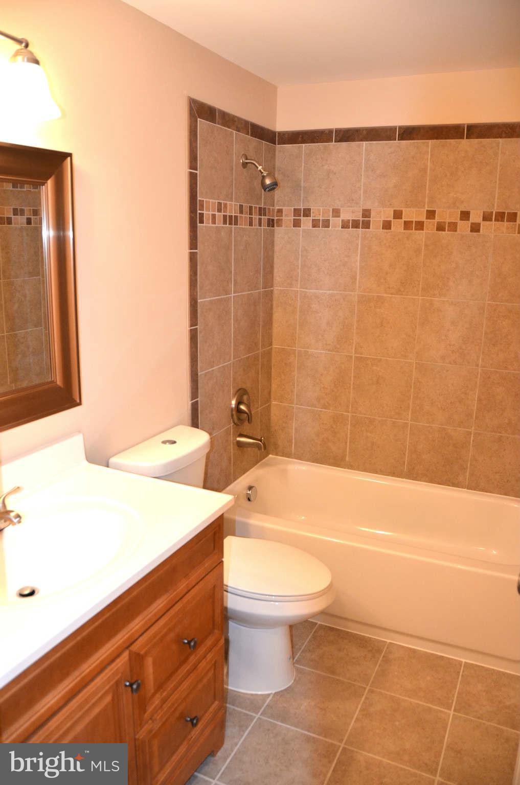 CEDARHURST ON THE BAY - Residential