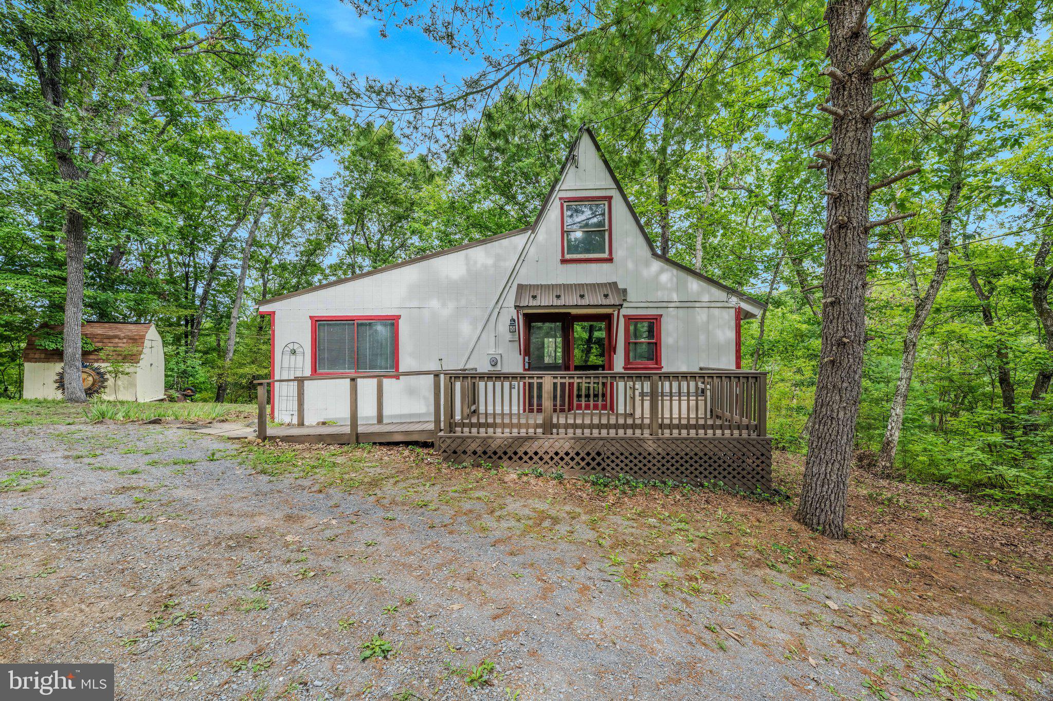 410 CROWFOOT LANE