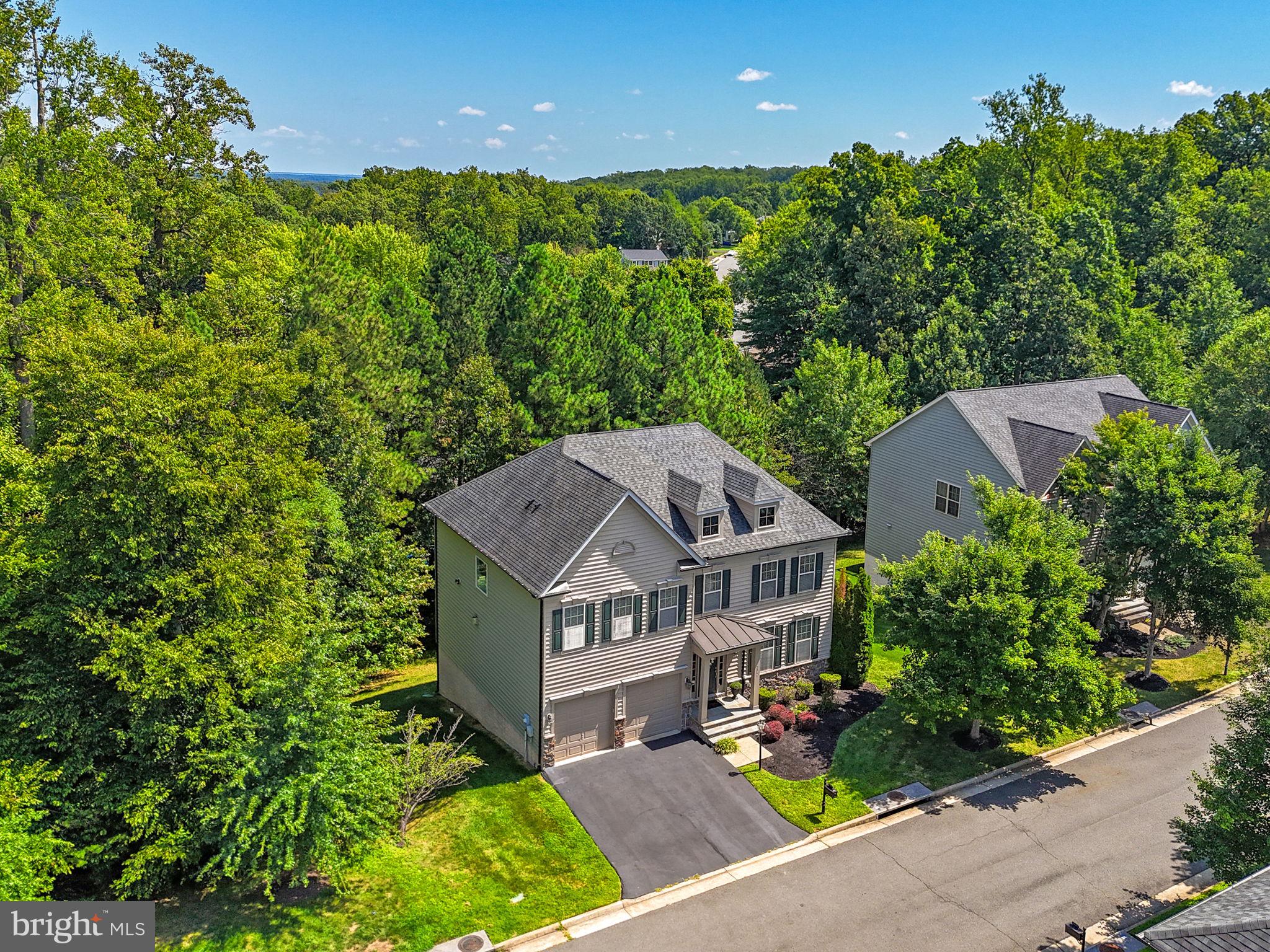 2055 SQUARE TILLER MEWS