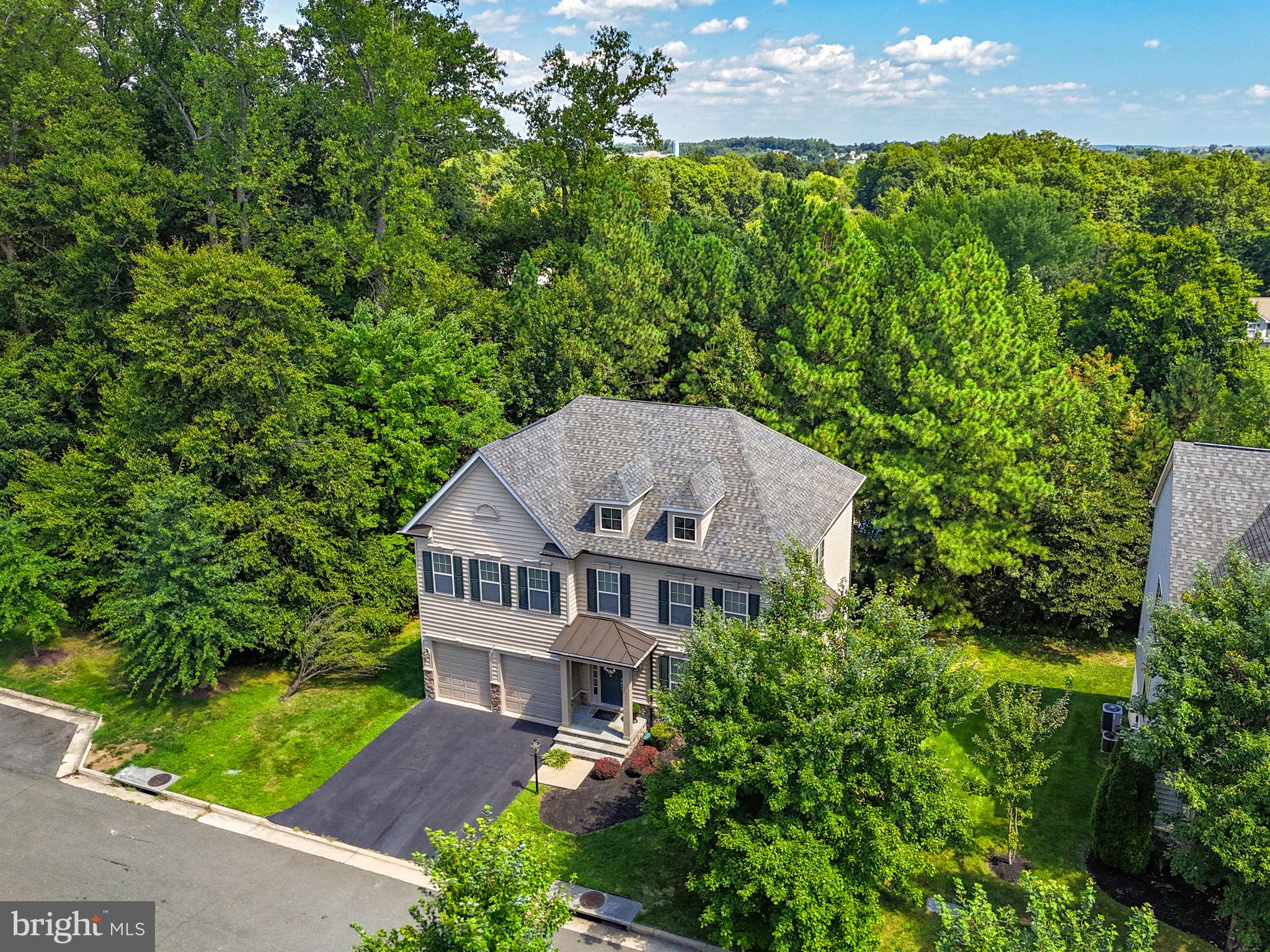 2055 SQUARE TILLER MEWS