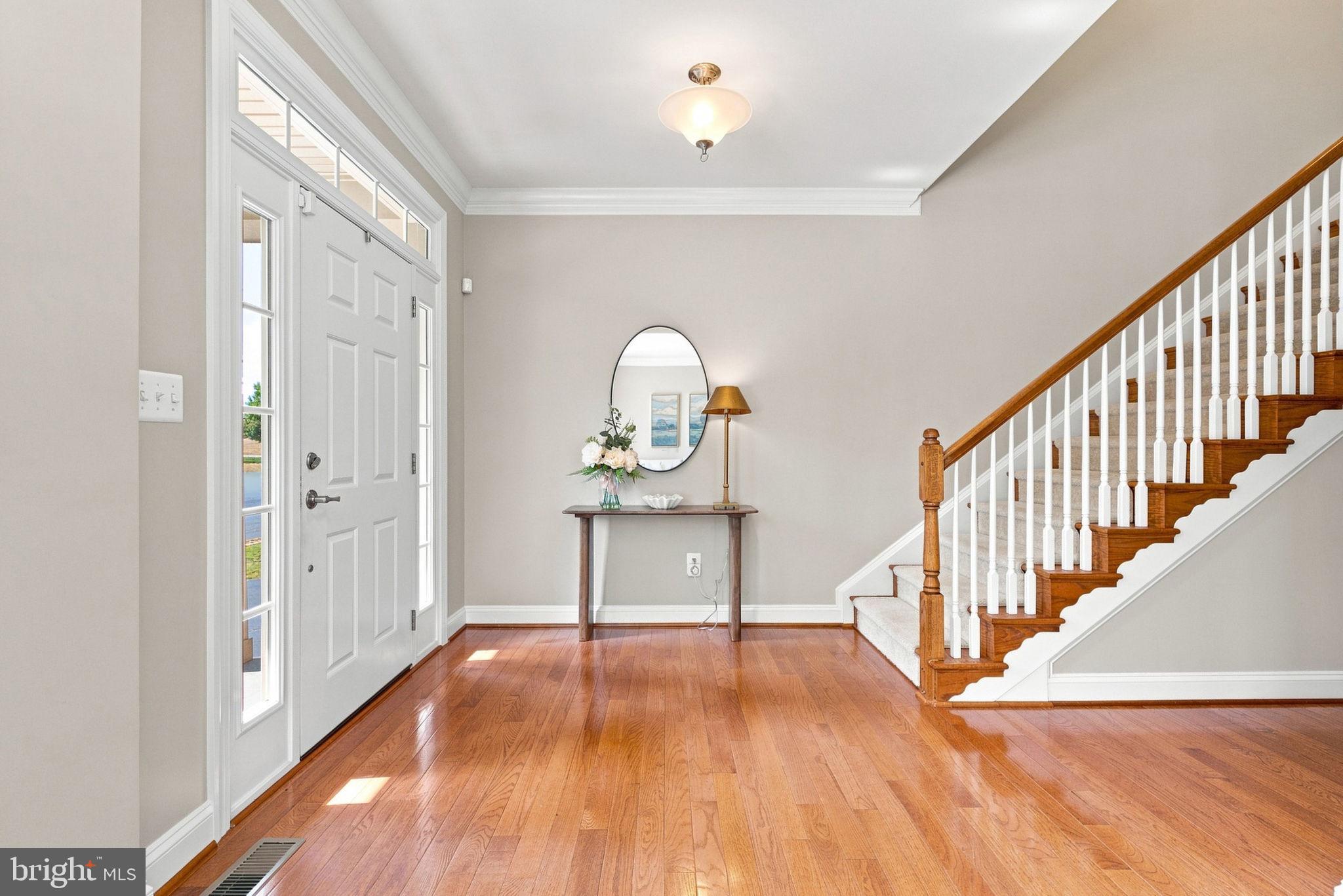 2055 SQUARE TILLER MEWS