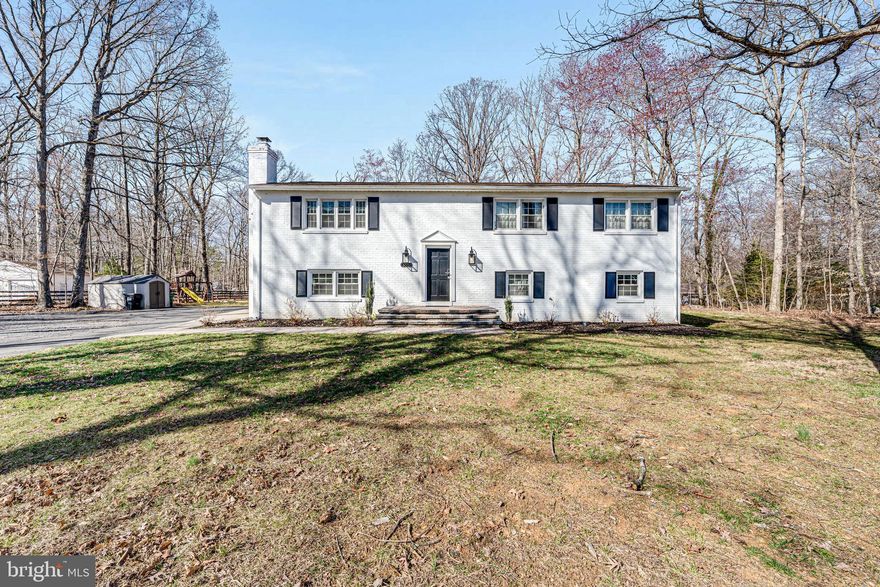 DON'T MISS YOUR CHANCE FOR THIS LOVELY HOME ON JUST OVER AN ACRE WITH REMODELED KITCHEN,BATHROOMS, LED RECESS LIGHTS, HARDWOODS,AND MUCH MORE*** POSSIBLE TO MAKE TO 5TH BEDROOM***HUGE TREKS DECK OVER LOOKING FANTASTIC FLAT CLEARED BACK YARD WITH SUPER PATIO !!! SPACIOUS OPEN REC ROOM WITH WOOD BURNING FIREPLACE *** VERY CHARMING AND WELCOMING HOME WITH LOTS OF UPDATES FROM THE REMODELED OPEN KITCHEN, NEW FLOORING, LED LIGHTS AND MUCH MORE***GREAT SCHOOLS***TONS OF PARKING*** NO HOA*** SHOWS LIKE A MODEL HOME!!! ***SPRINKLER SYSTEM***