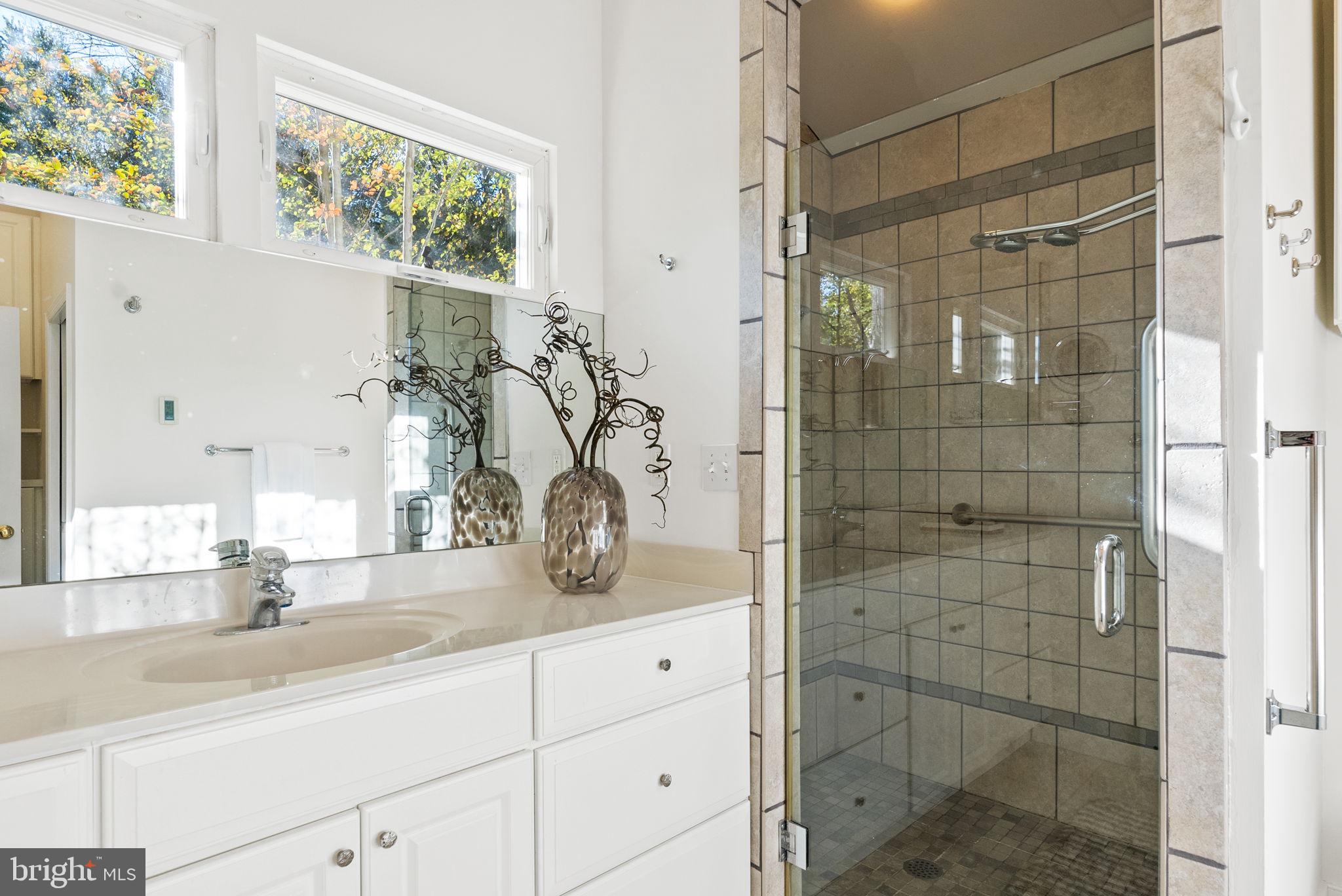 BANNOCKBURN - Residential