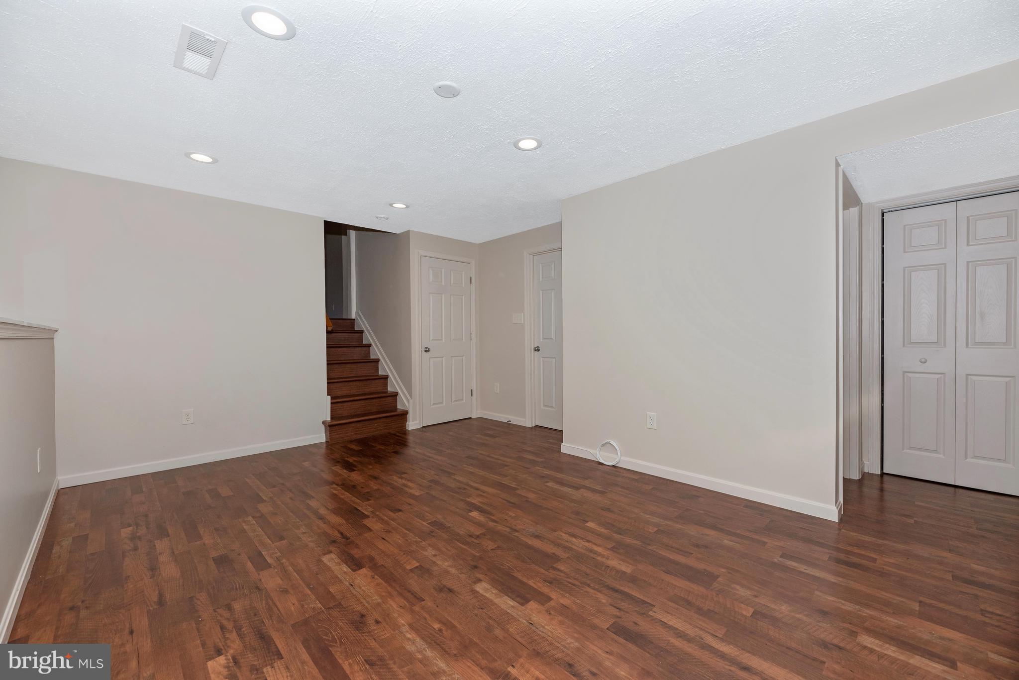 FARMBROOK - Residential