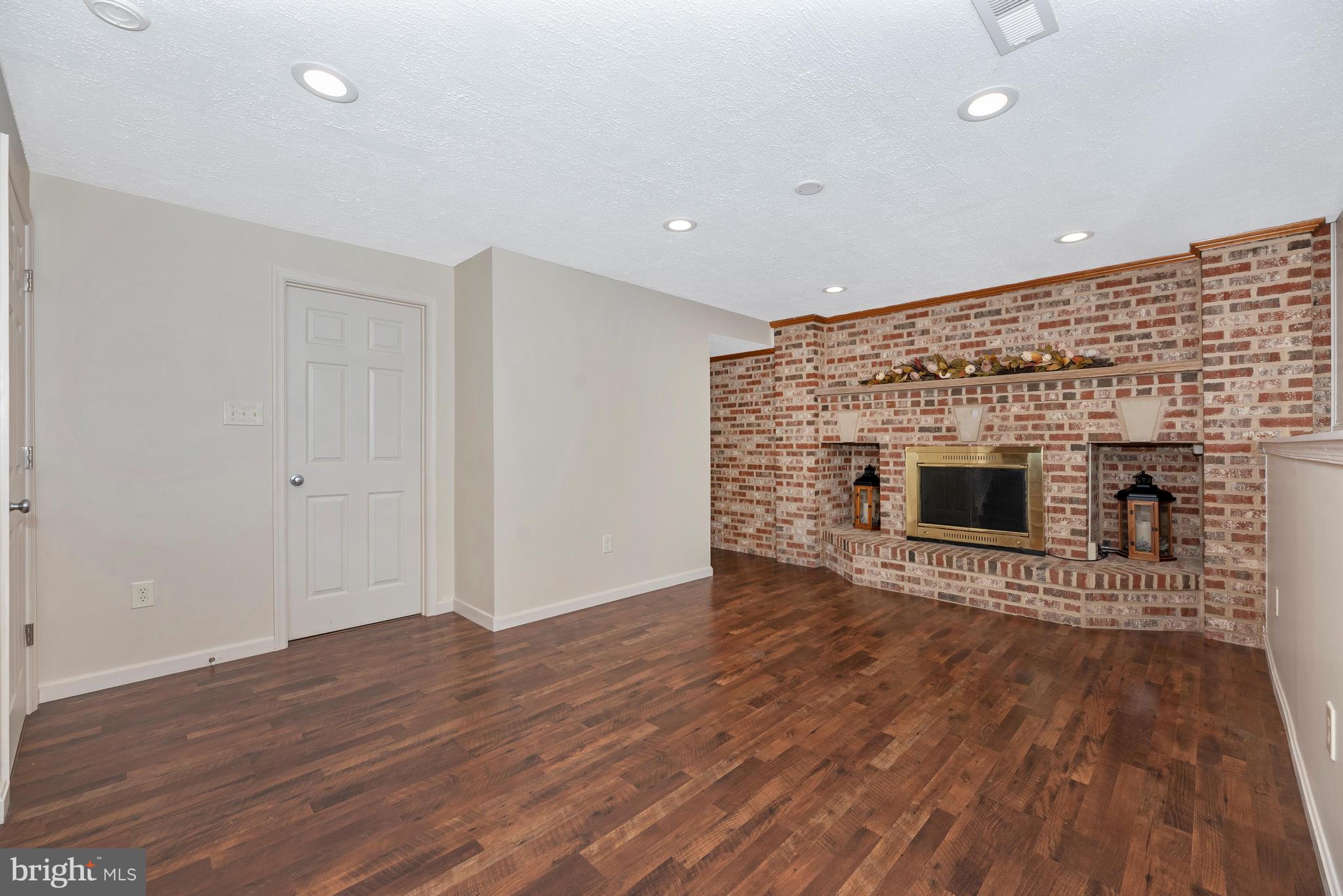 FARMBROOK - Residential