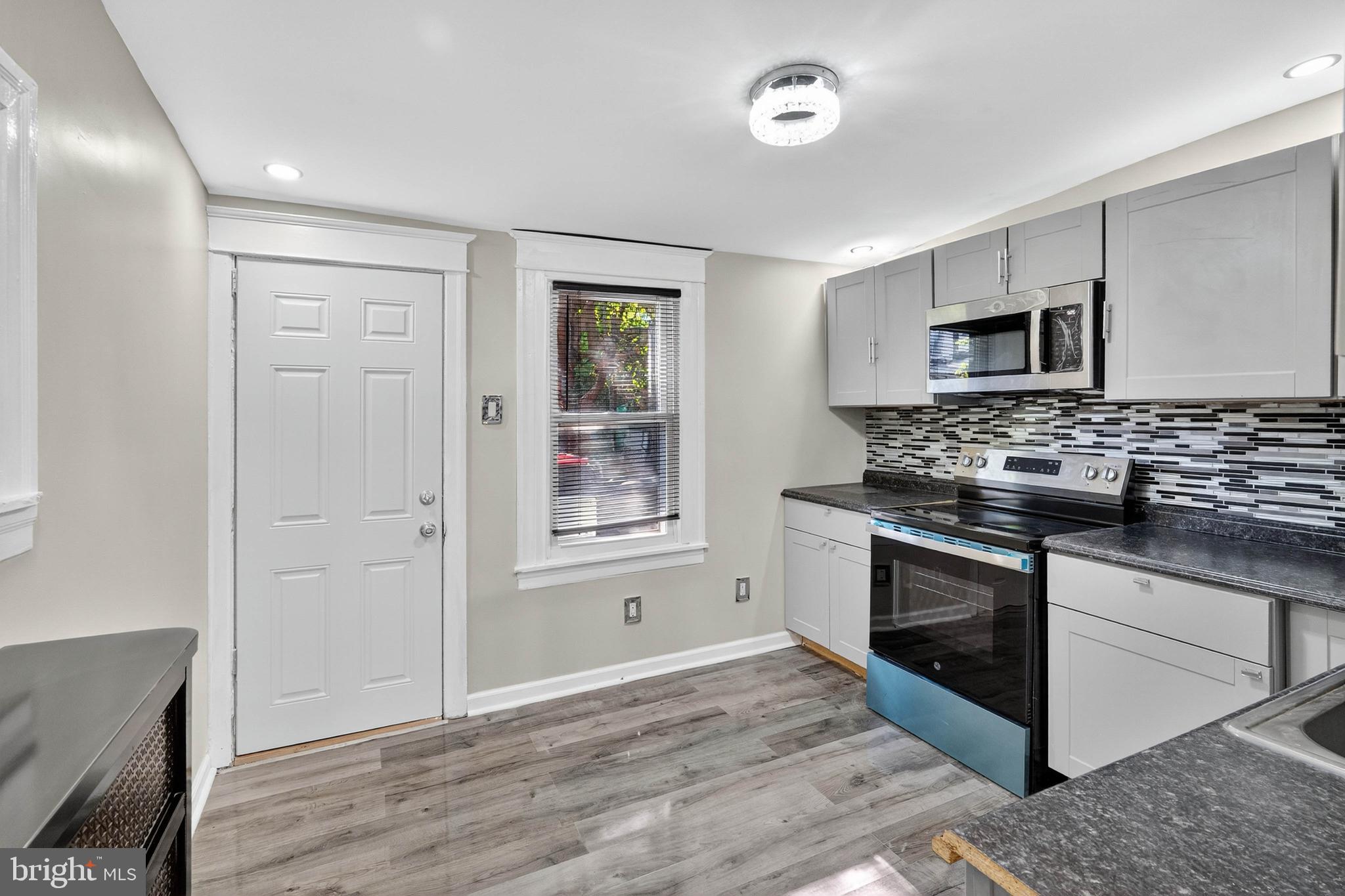 FRANKFORD - Residential