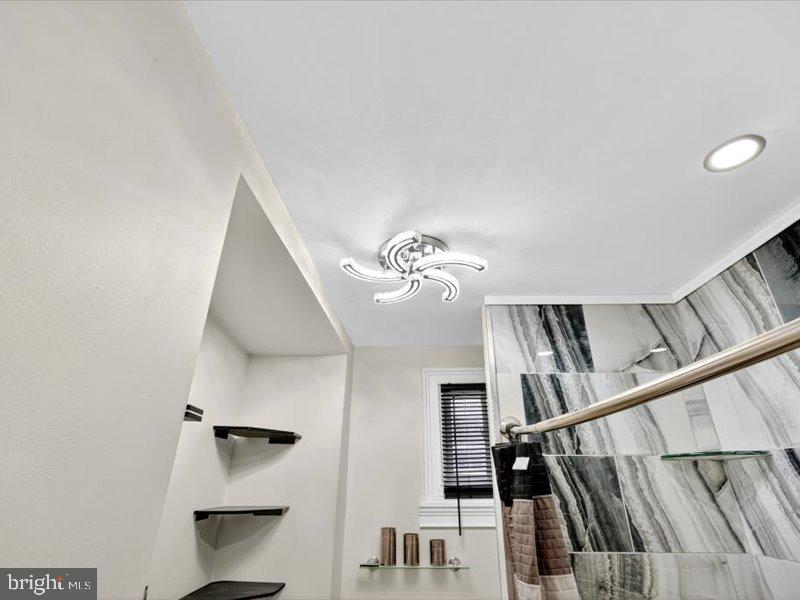 FRANKFORD - Residential