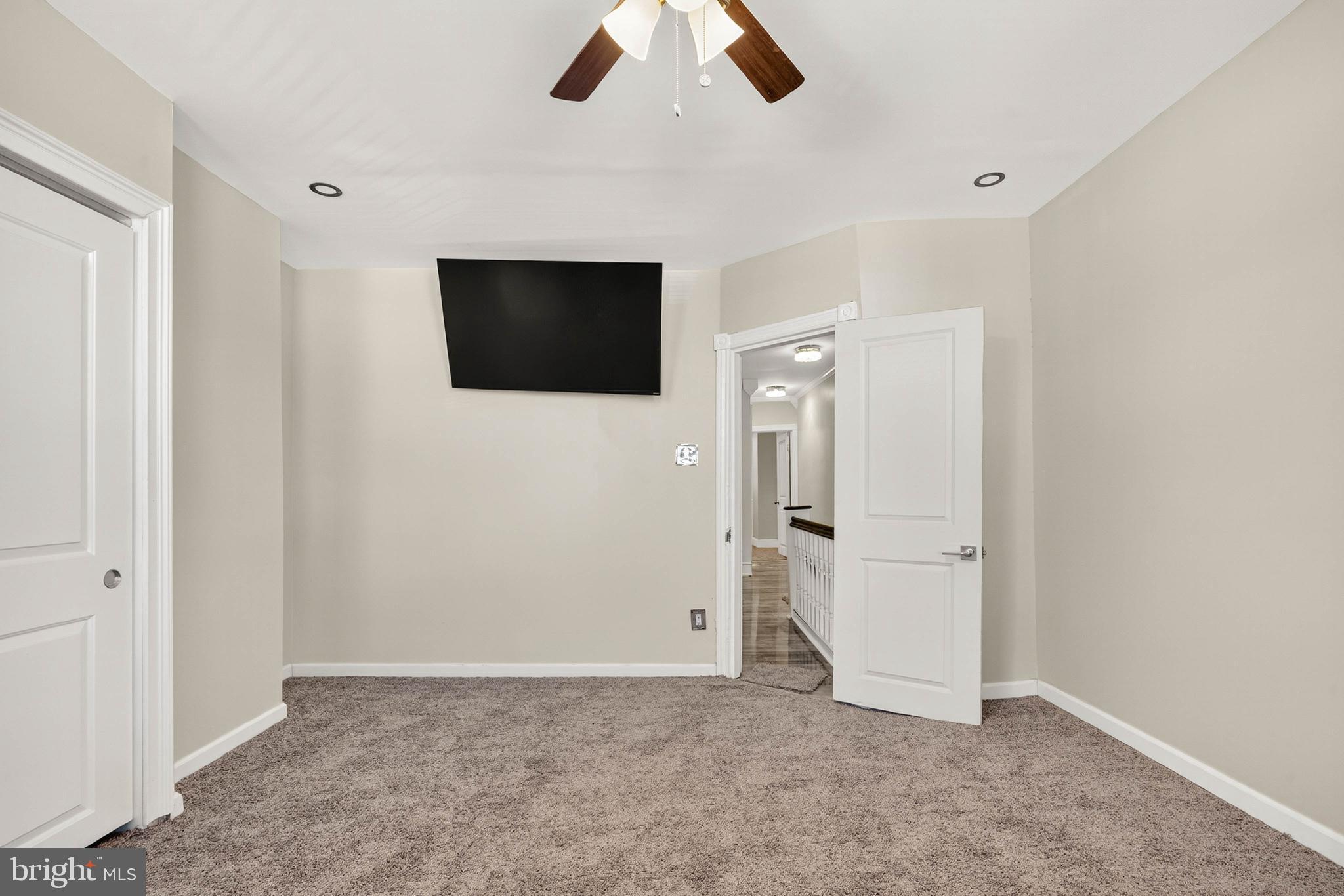 FRANKFORD - Residential