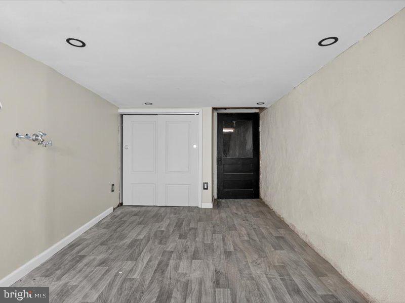 FRANKFORD - Residential