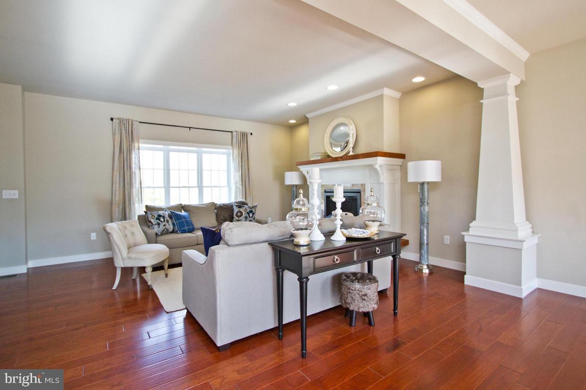 TIMBERLINE ESTATES - Residential