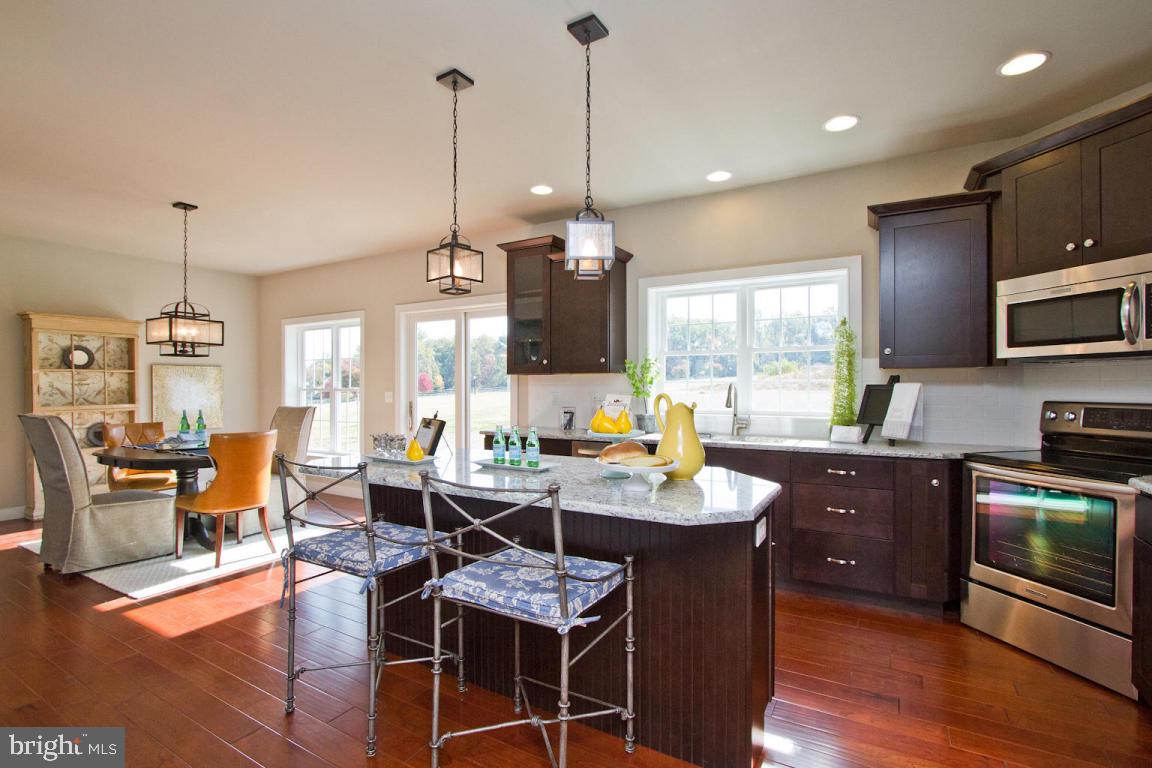 TIMBERLINE ESTATES - Residential